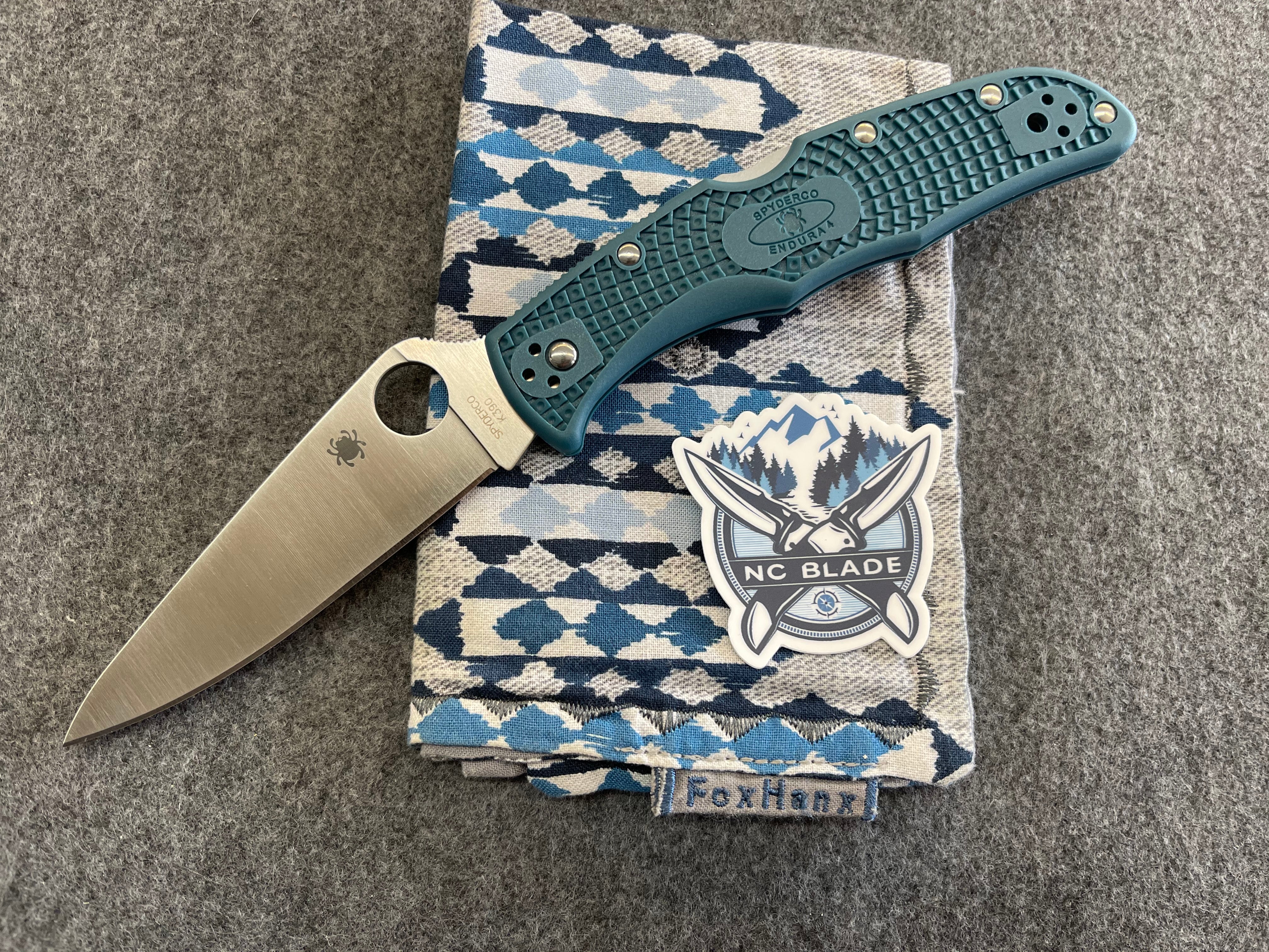 Spyderco Knives Endura 4 K390 Blue C10FPK390