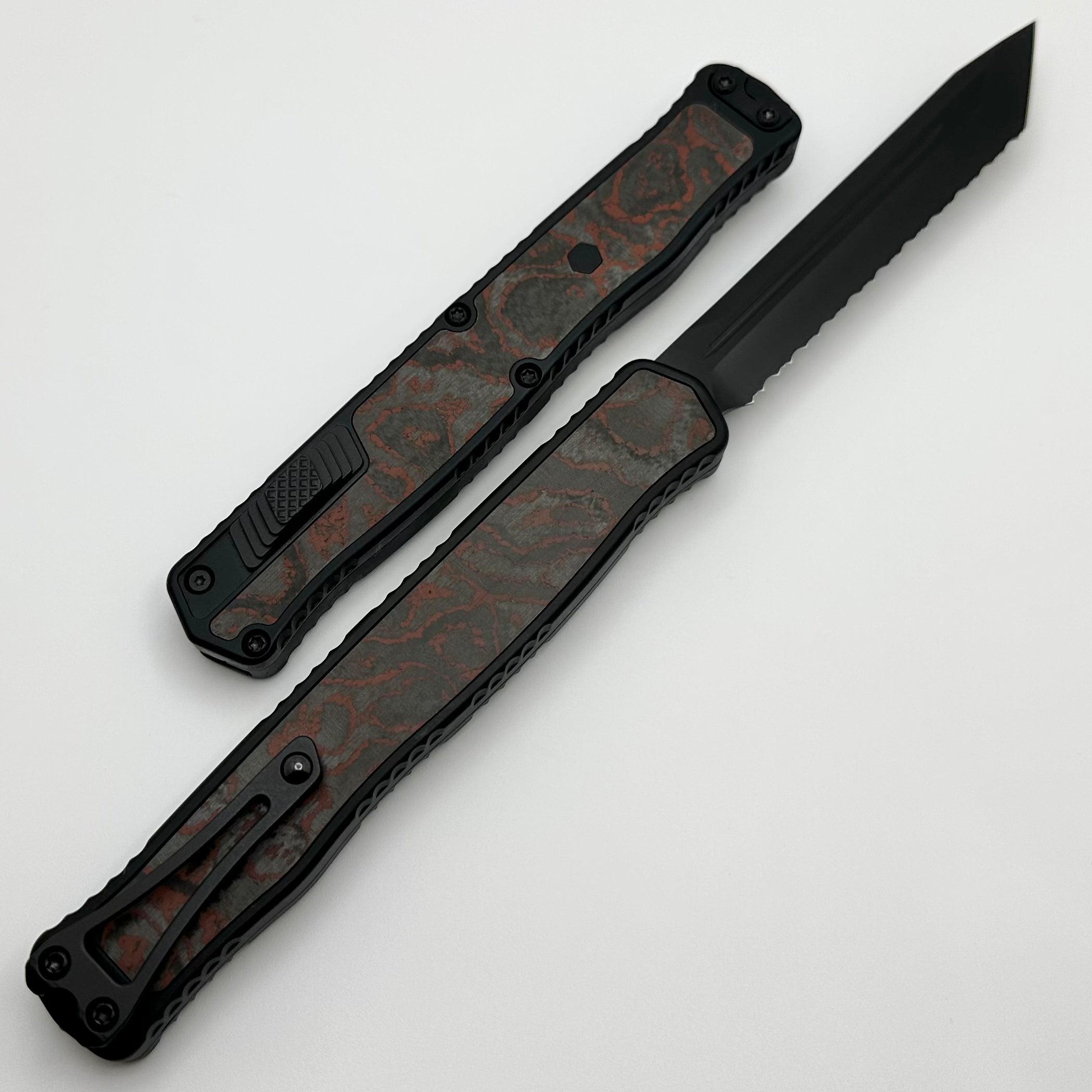 Heretic Knives Cleric II 2 Blood Red Camo Carbon Inlays & DLC Tanto F/S Magnacut H019-6C-RD/CC