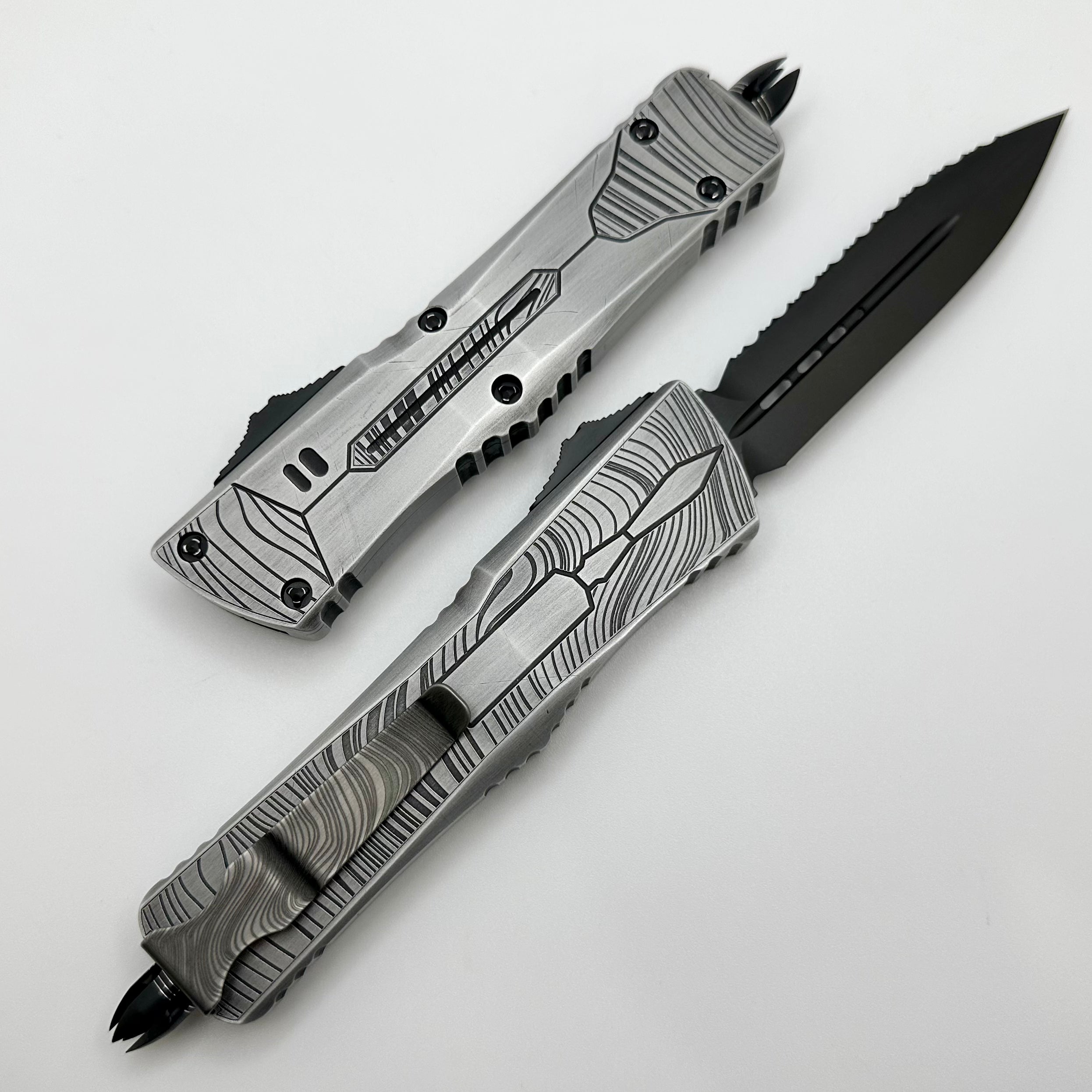 Microtech Combat Troodon Beskar Double Edge Full Serrated DLC Standard w/ DNA Catcher 142-3DLCMDDNA