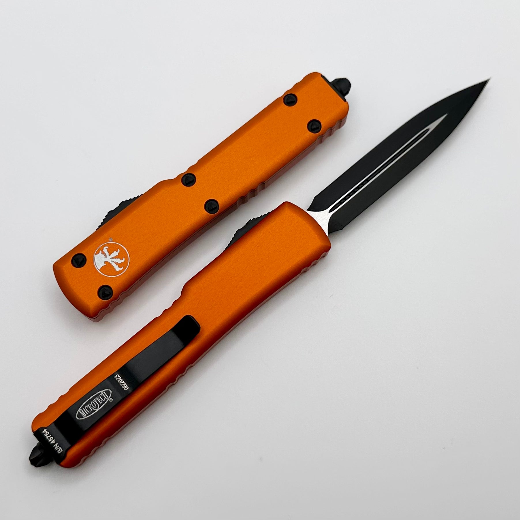 Microtech UTX-70 D/E Black Standard & Orange 147-1OR