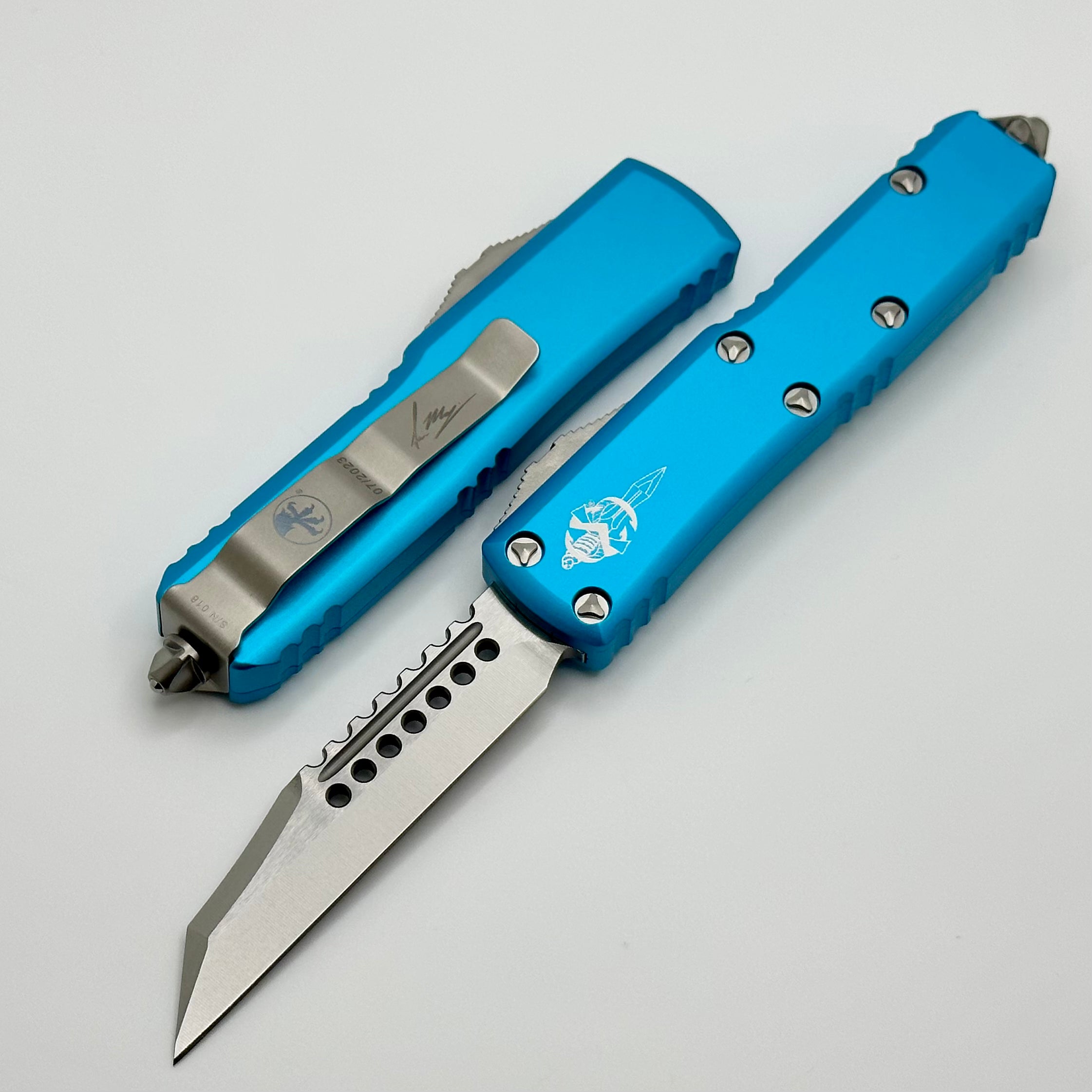 Microtech UTX-85 Warhound Stonewash Standard & Turquoise Signature Series 719W-10TQS