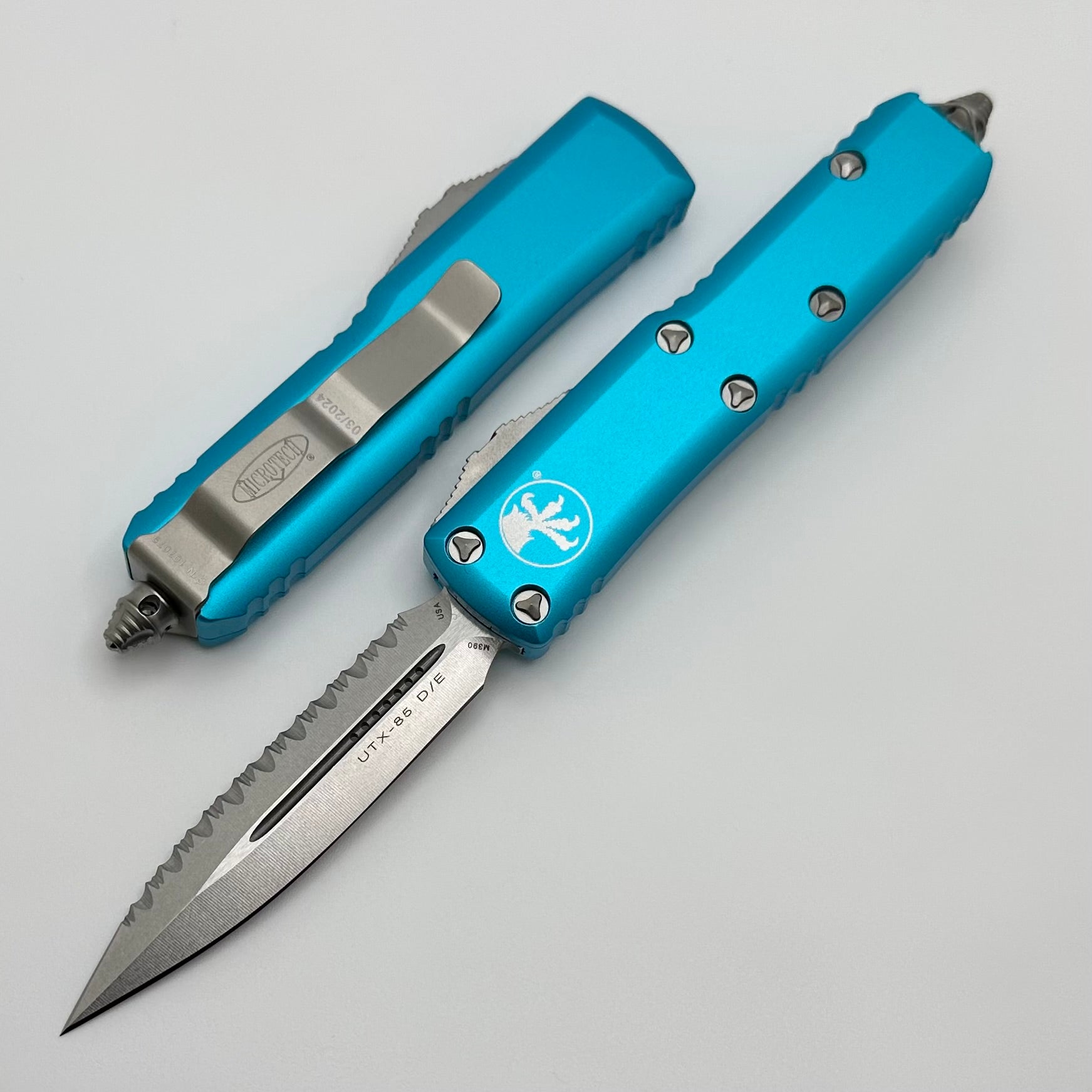 Microtech UTX-85 Double Edge Stonewash Full Serrated & Turquoise 232-12TQ