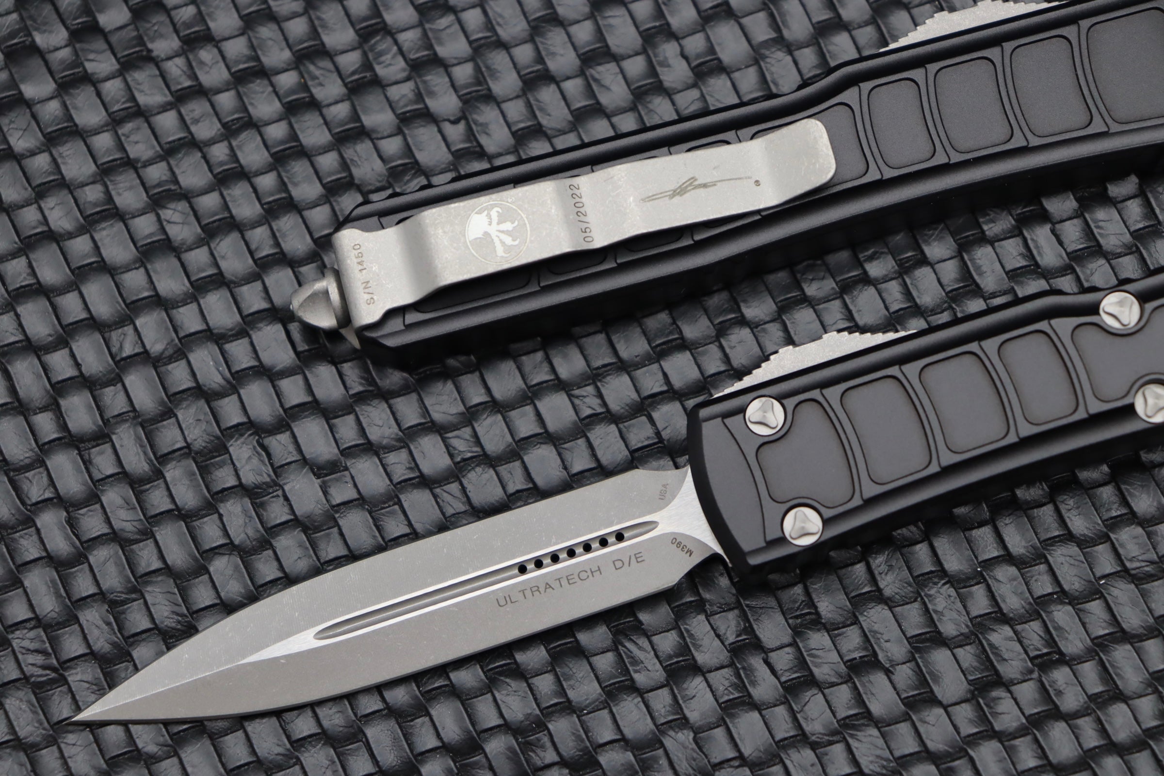 Microtech Ultratech 2 II Double Edge Apocalyptic Standard & Black Signature Series 122II-10APS