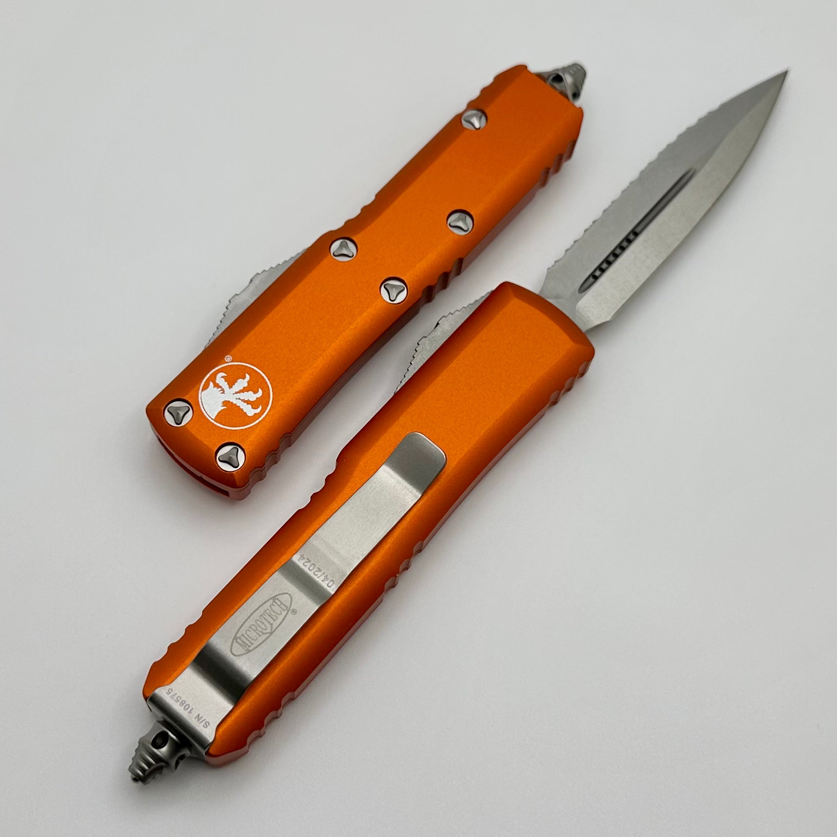 Microtech UTX-85 Double Edge Stonewash Full Serrated & Orange 232-12OR