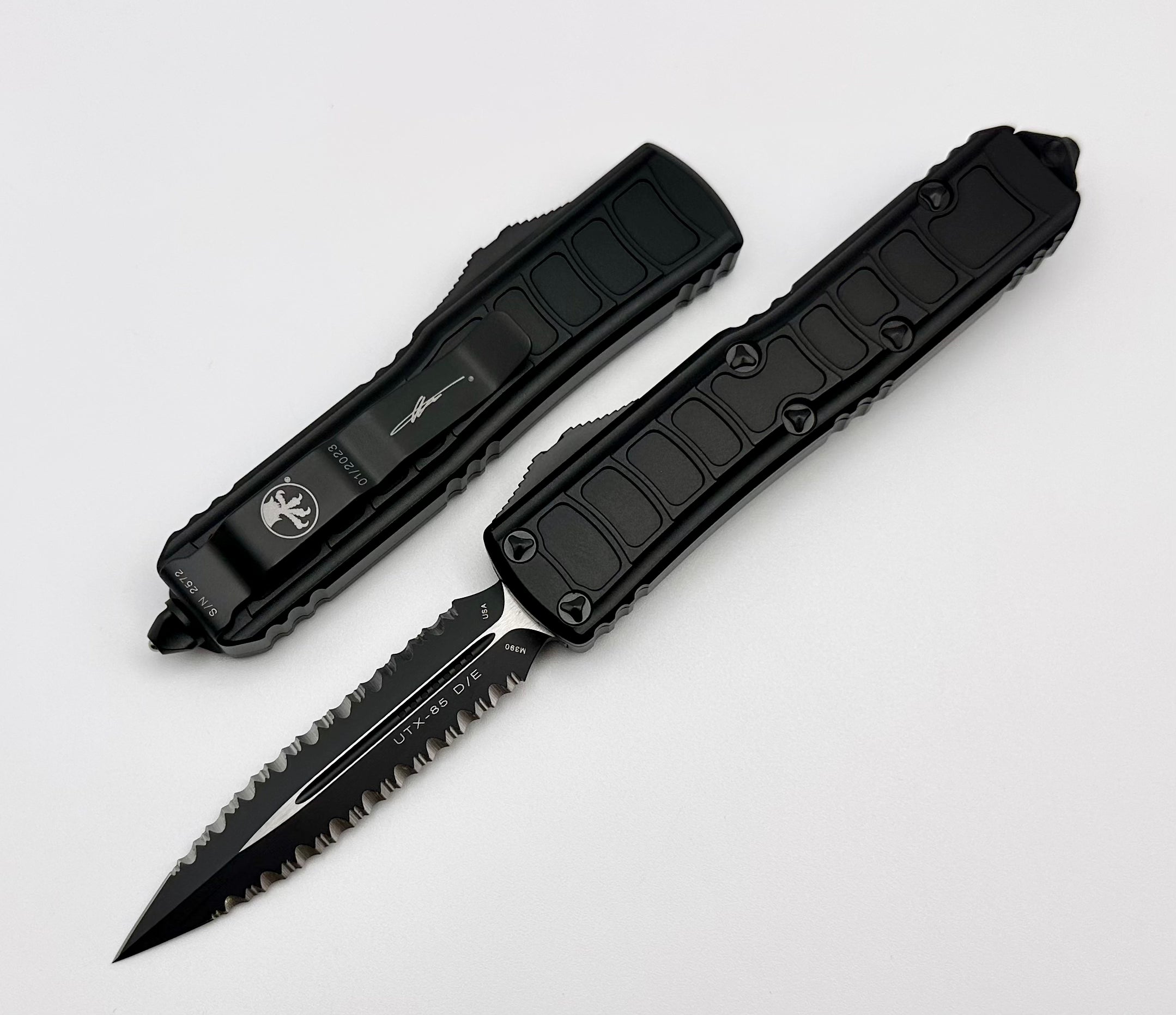 Microtech UTX-85 2 Stepside Signature Series Double Edge Double Full Serrated Tactical 232II-D3TS