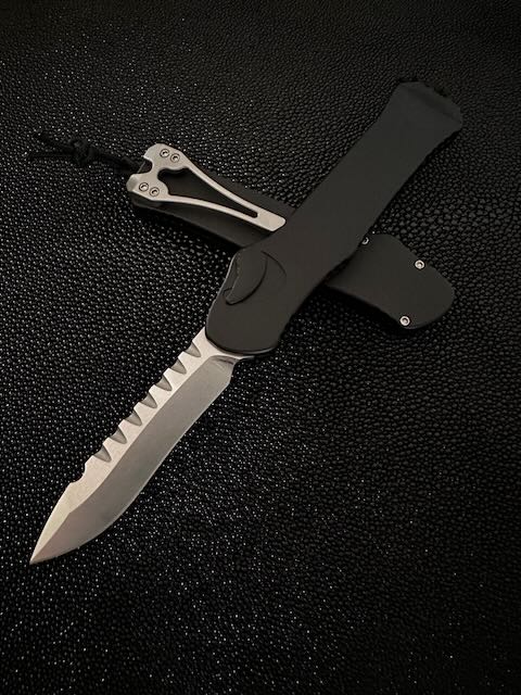 Heretic Hydra V3 Black Aluminum Handle & Satin Recurve MagnaCut H008-1A