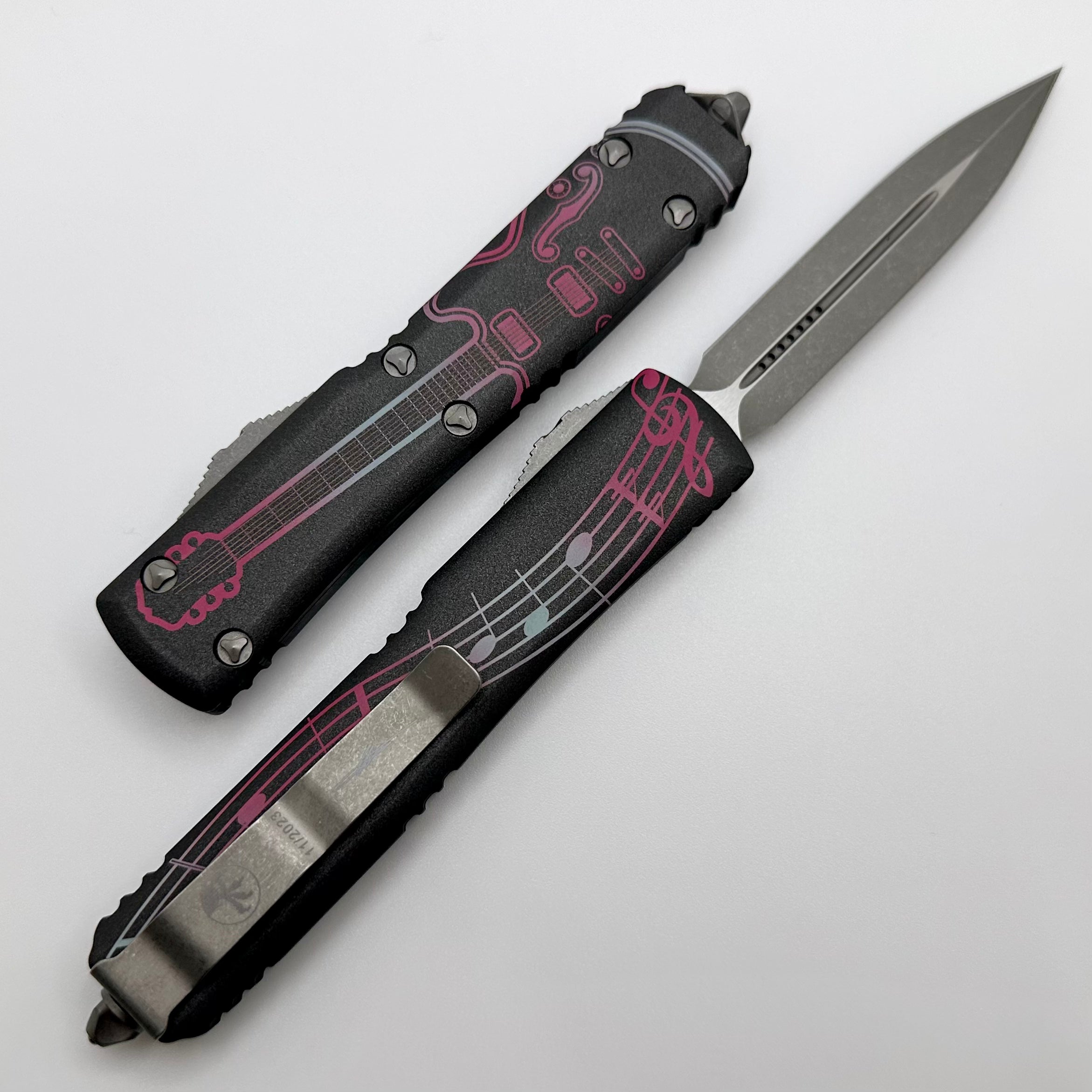 Microtech Ultratech NCKS 2023 Pink & Light Blue Double Edge Apocalyptic Standard 122-10APNCKS