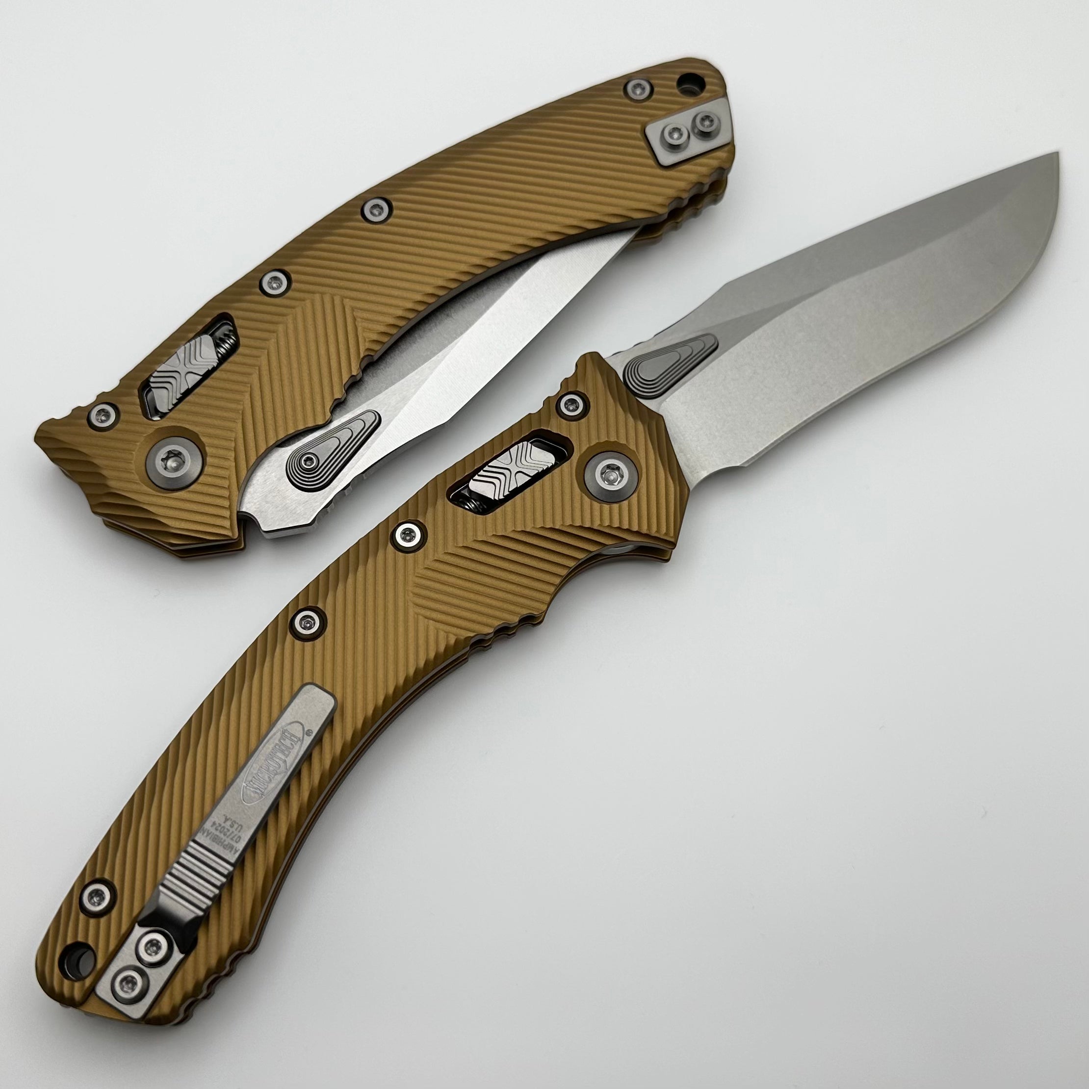 Microtech Amphibian RAM LOK Tan Fluted Aluminum & Stonewash M390MK 137RL-10FLTA