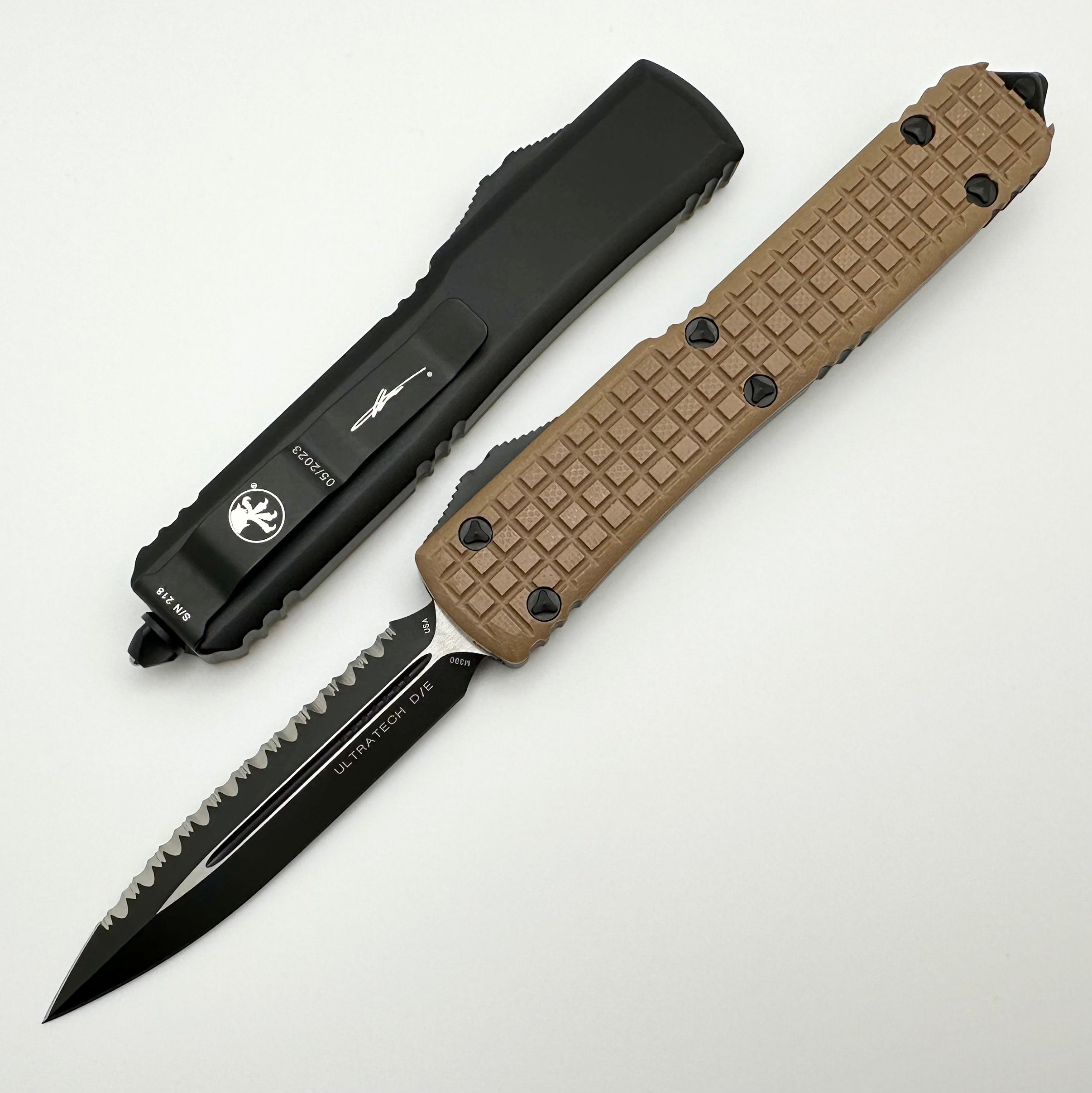 Microtech Ultratech Tan Frag G-10 Top Tactical Standard & Double Edge Full Serrated Signature Series 122-3FRGTTAS