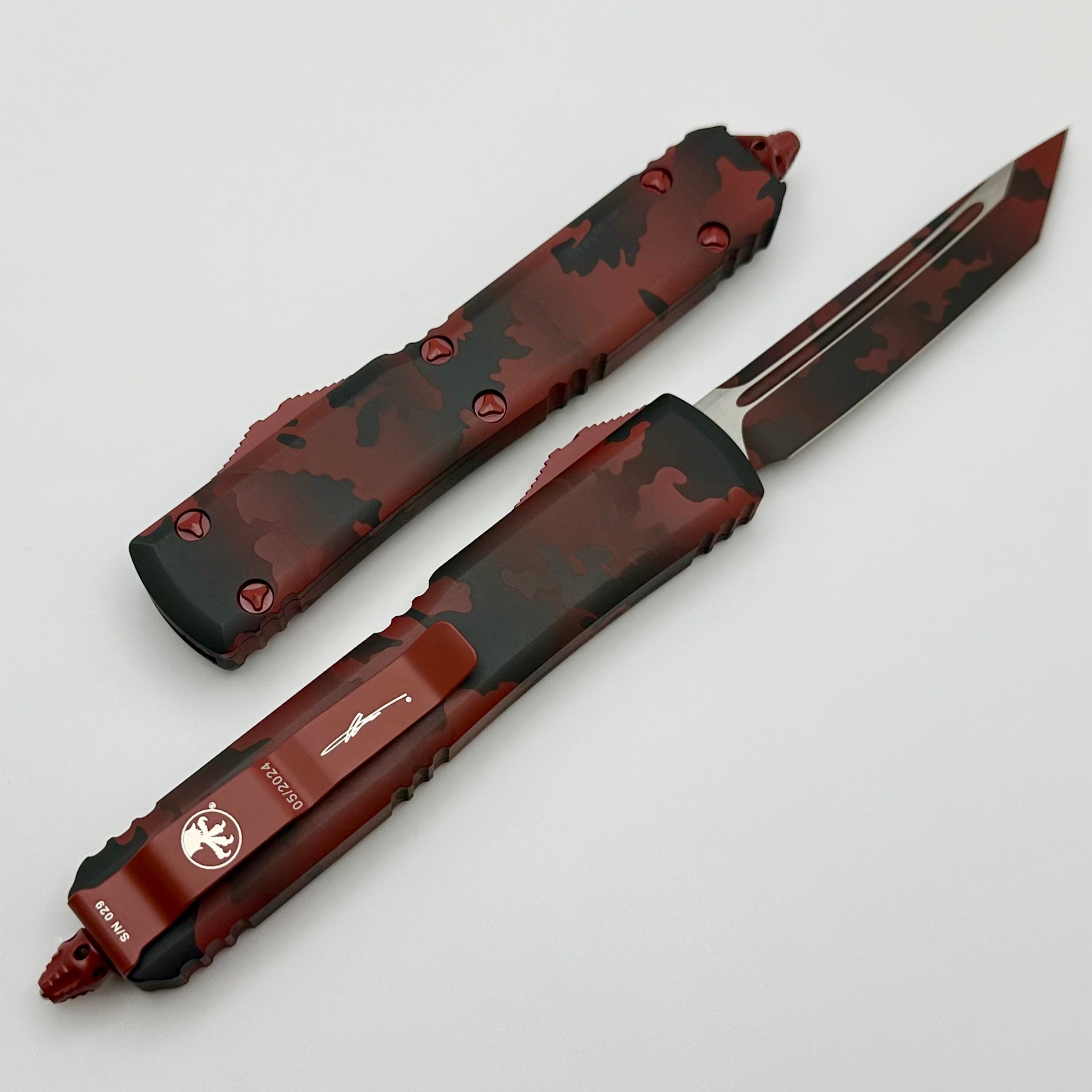 Microtech Ultratech T/E Tanto Red Camo Standard Signature Series 123-1RCS