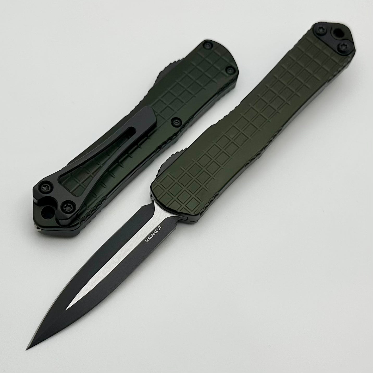 Heretic Knives Manticore S Green Frag Two Tone Black Magnacut Double Edge H024F-10A-GRN