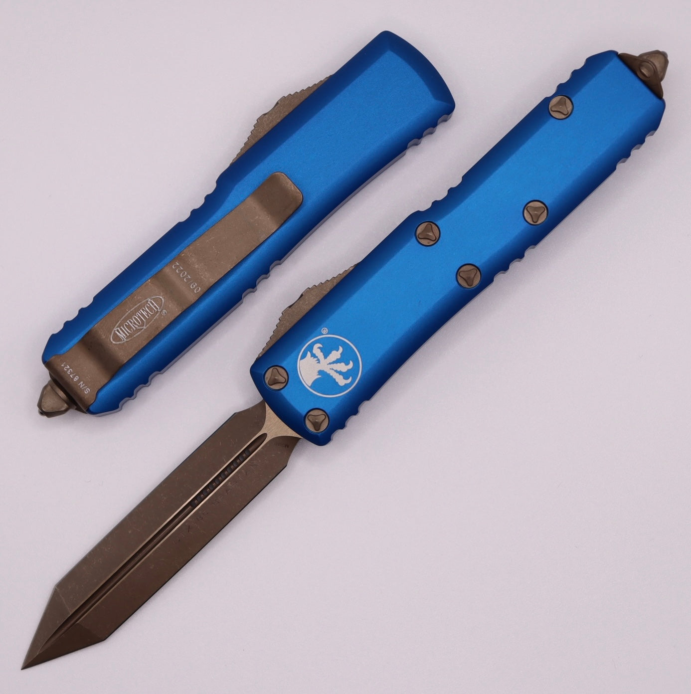 Microtech UTX-85 Spartan Apocalyptic Bronze Standard & Blue 230-13APBL