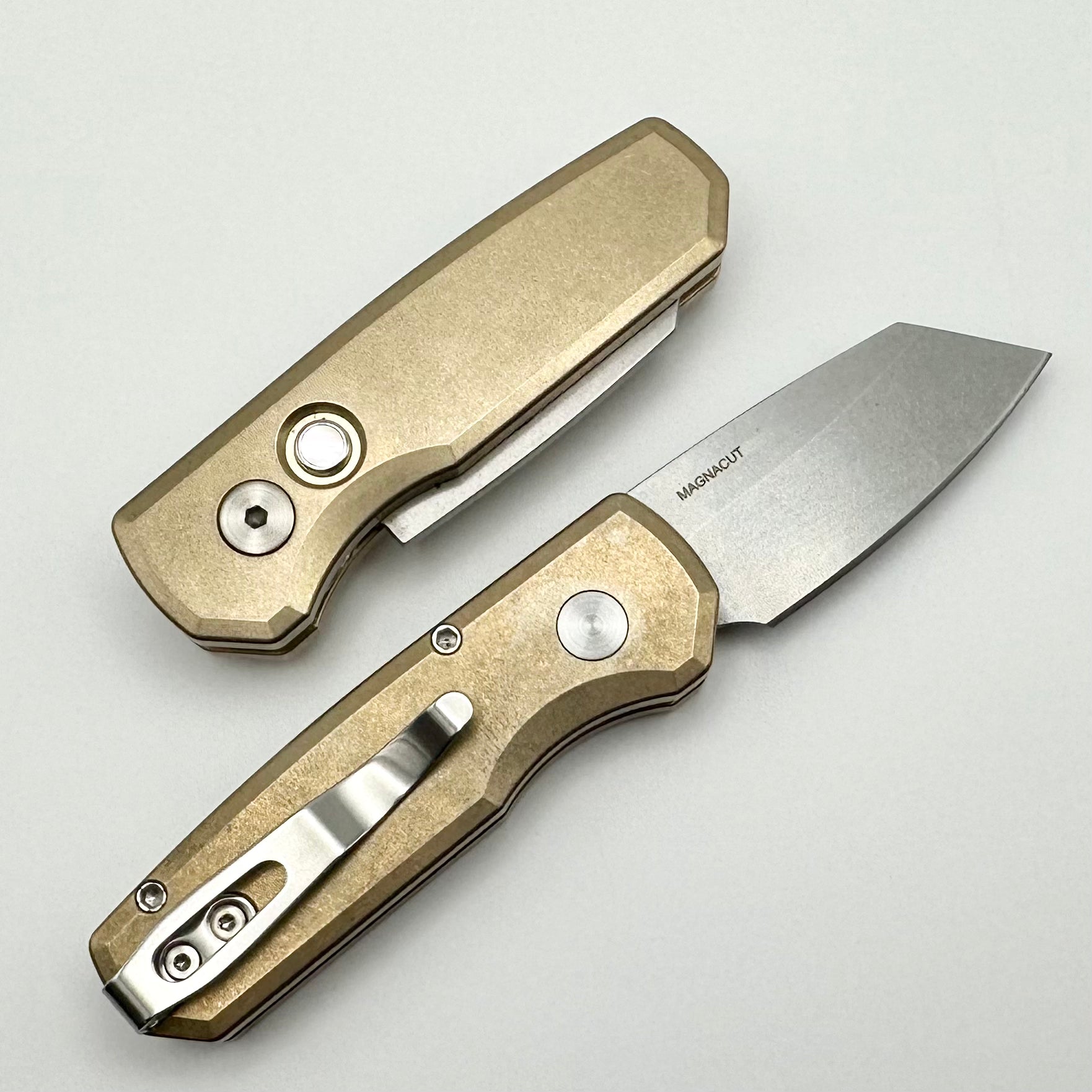 Pro-Tech Runt 5 w/ AlBronze Handle & Stonewash MagnaCut Reverse Tanto R5410