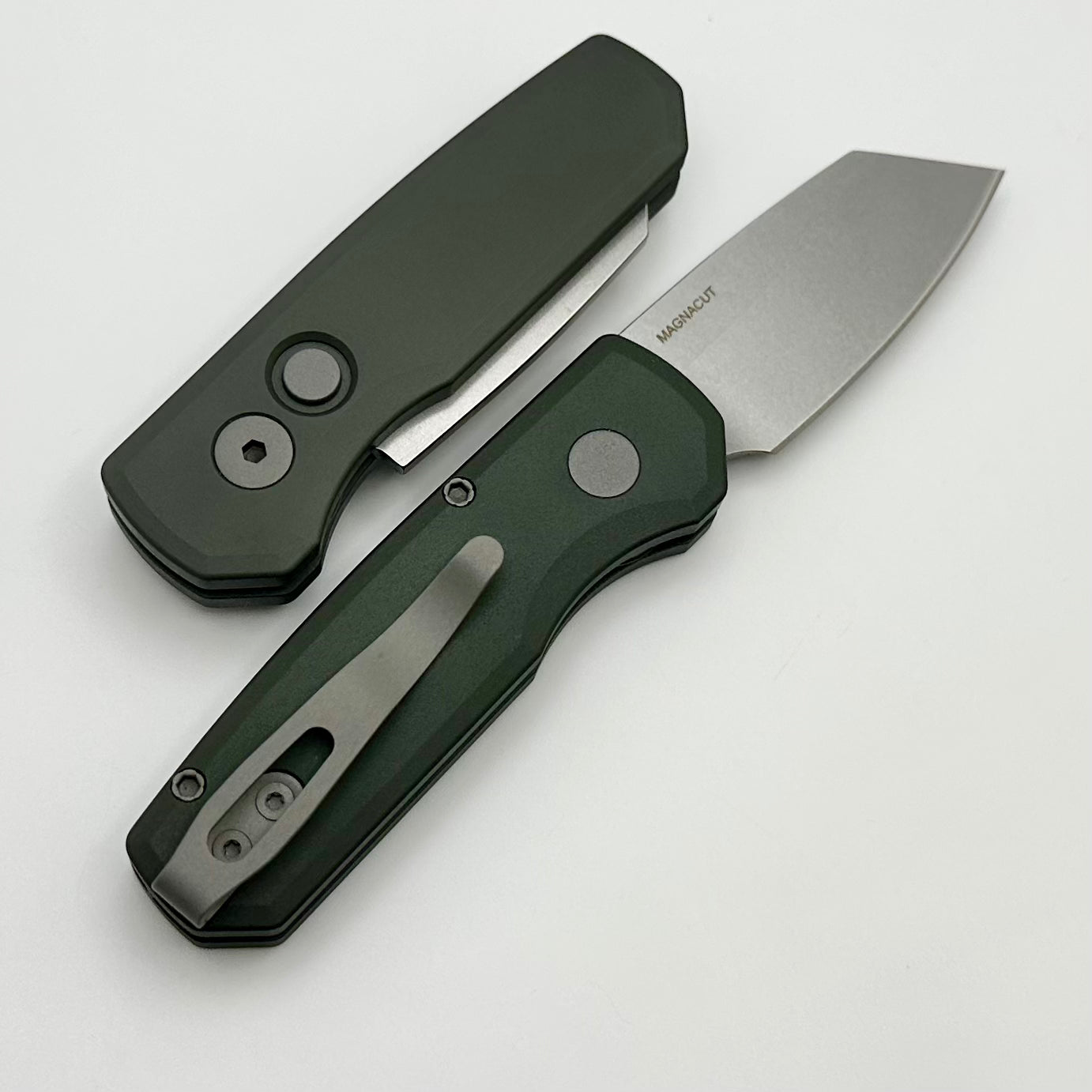 Pro-Tech Runt 5 w/ Green Handle & Stonewash Reverse Tanto MagnaCut R5401-Green