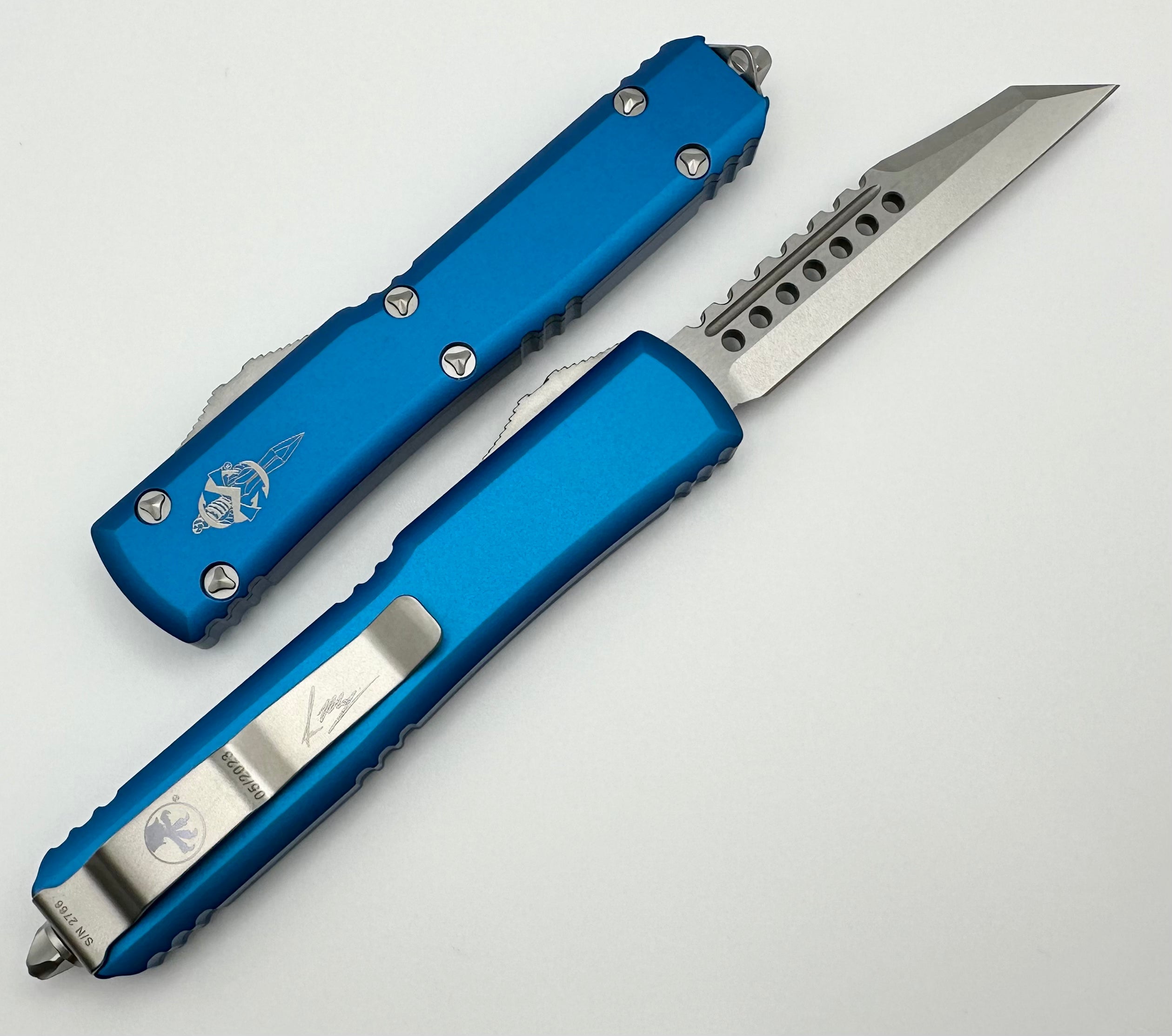 Microtech Ultratech Warhound Stonewash Standard & Blue Signature Series 119W-10BLS