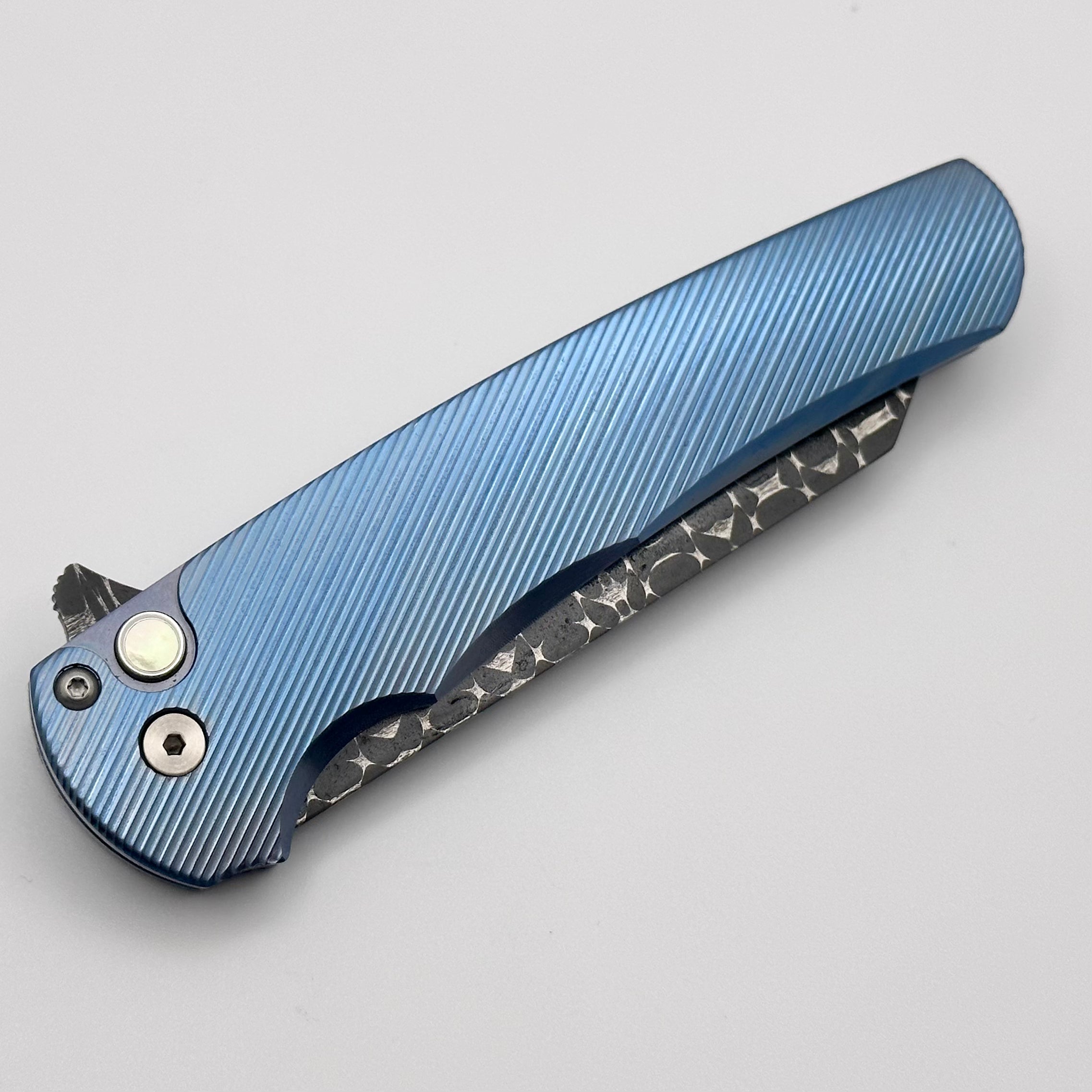 Pro-Tech Malibu Blue Ano Titanium Handle w/ Pearl Button & Vegas Forge Razorwire Damascus Reverse Tanto Blade 2023 Custom 008