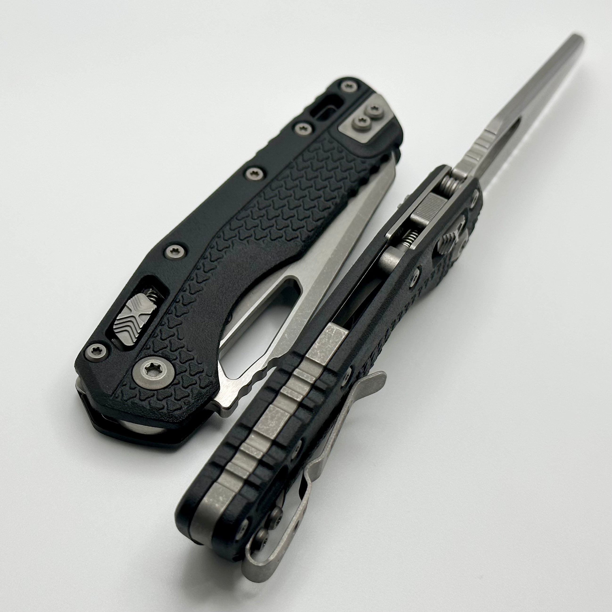 Microtech Knives MSI RAM LOK Black Polymer & Appcalyptic Full Serrated M390MK 210T-12APPMBK