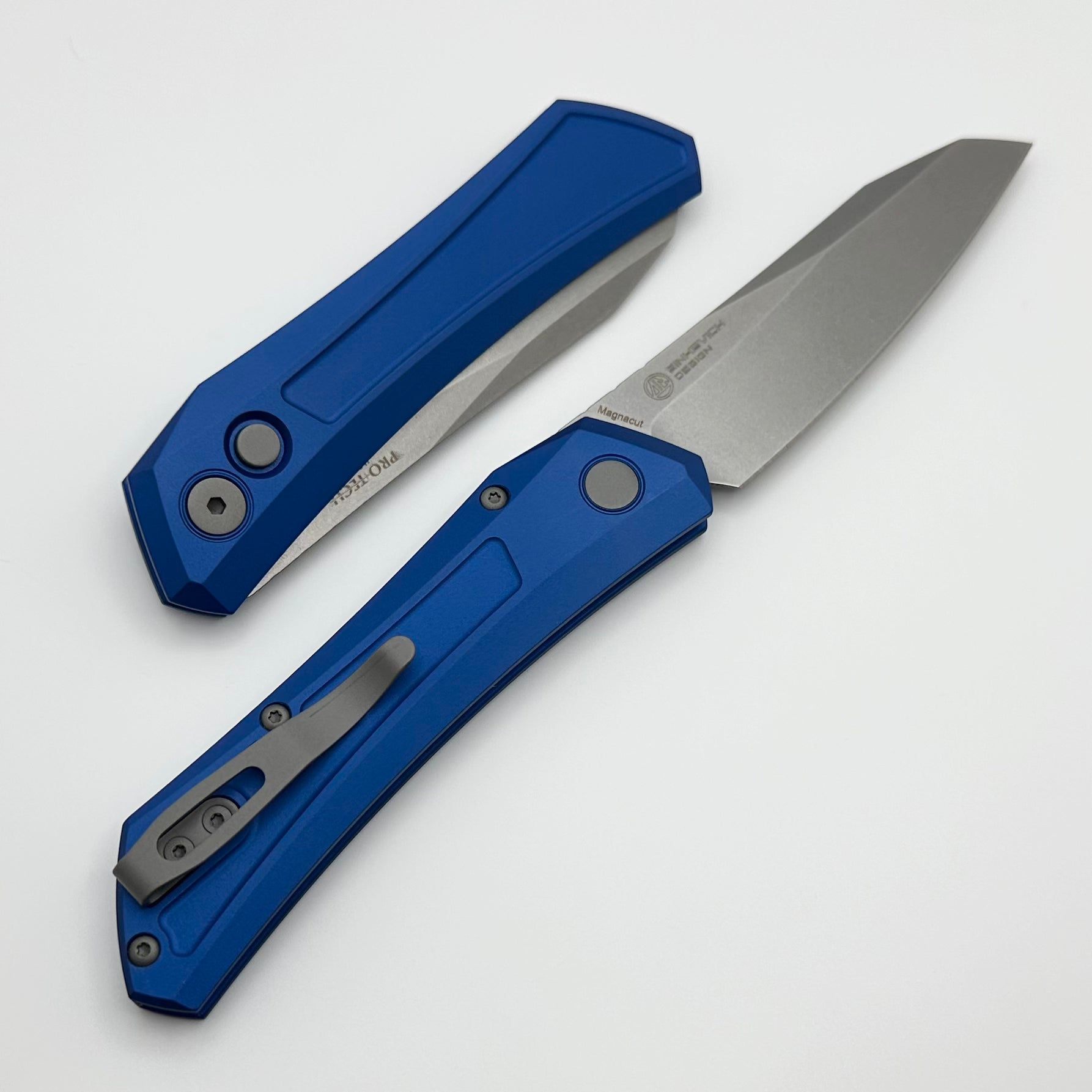 Pro-Tech Oligarch Blue Aluminum Handle w/ Stonewash MagnaCut DS101-BLUE