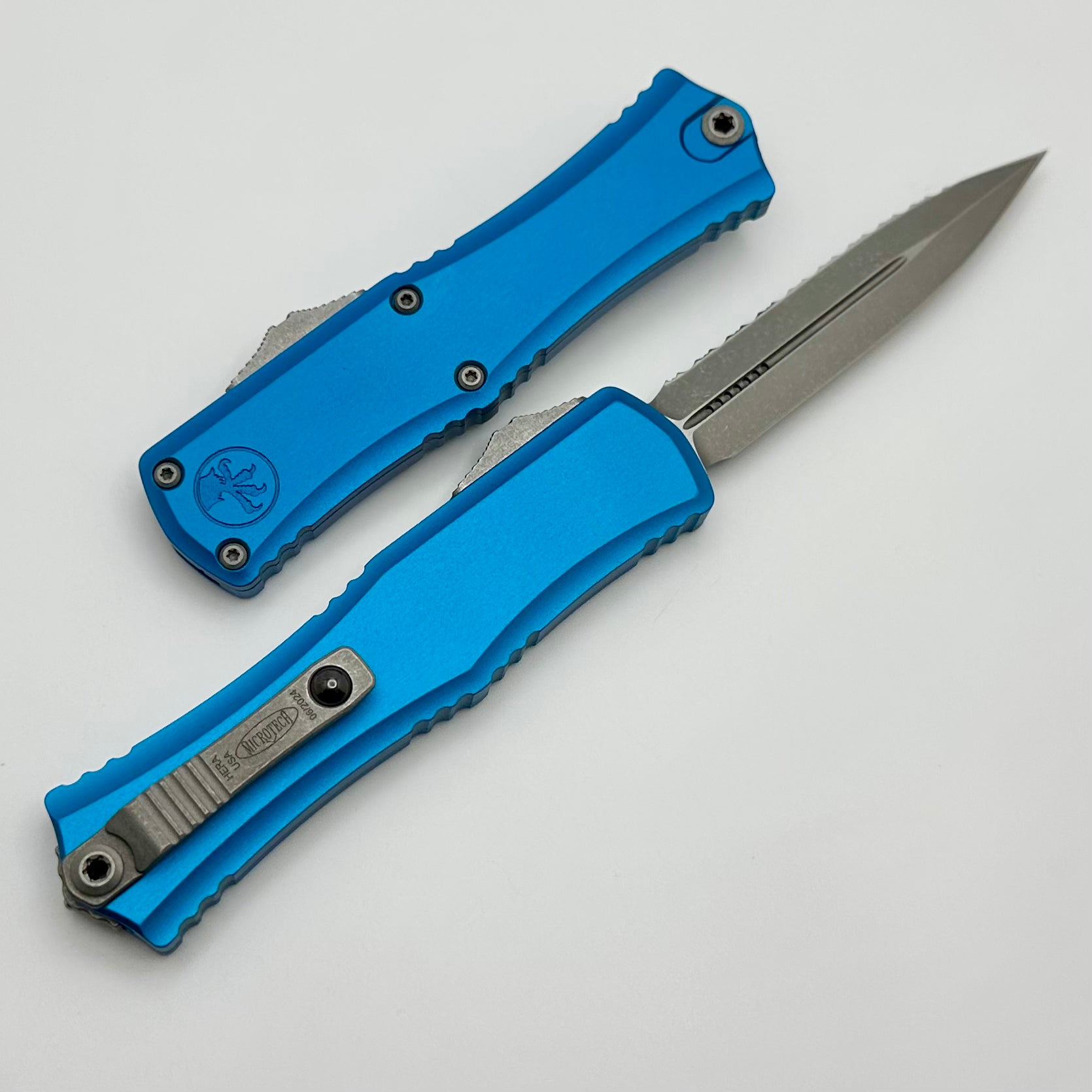 Microtech Knives Mini Hera Apocalyptic Full Serrated Double Edge M390MK w/ Blue Handle 1702M-12APBL