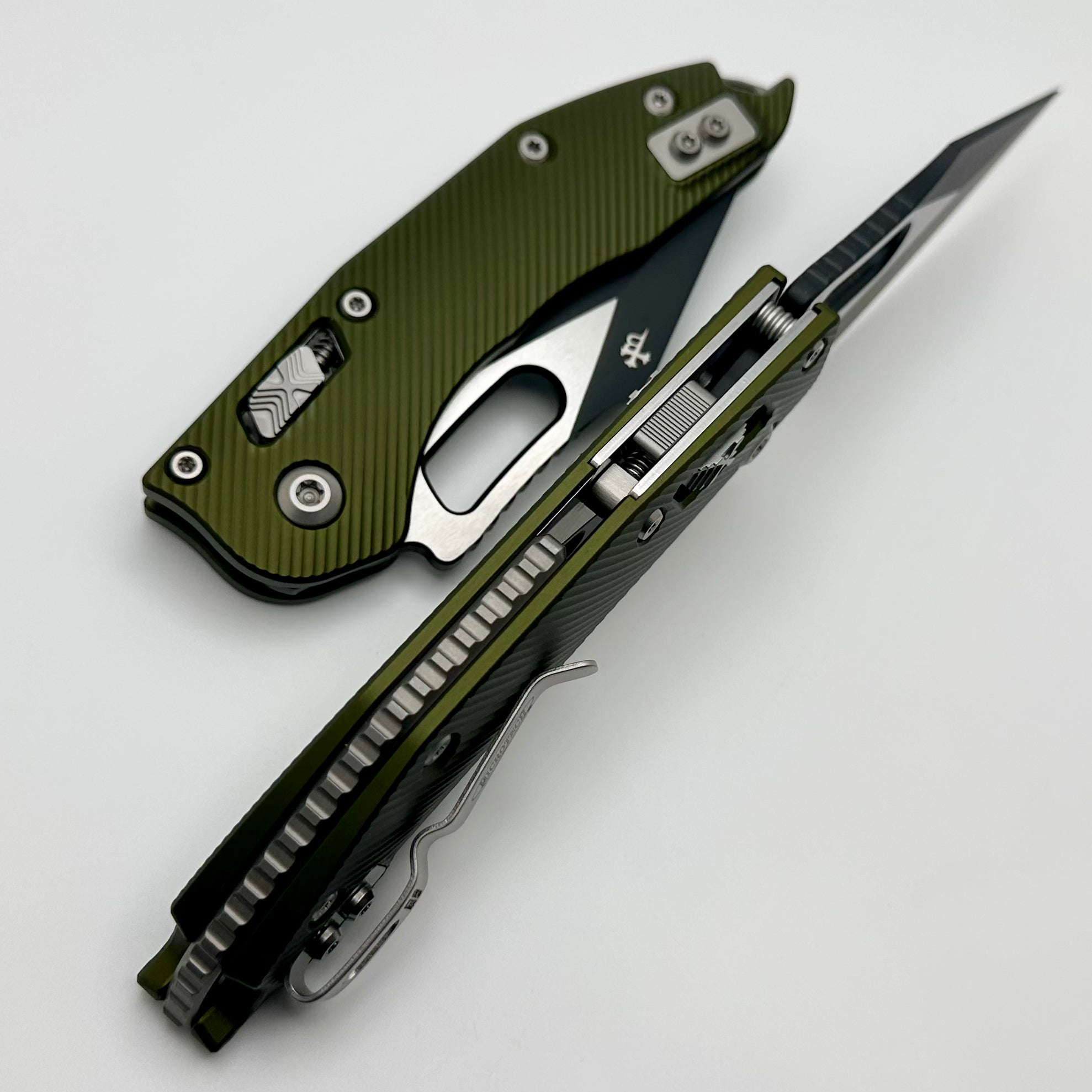 Microtech Knives Manual Stitch RAM LOK Fluted Aluminum OD Green Standard & Black M390MK 169RL-1FLOD