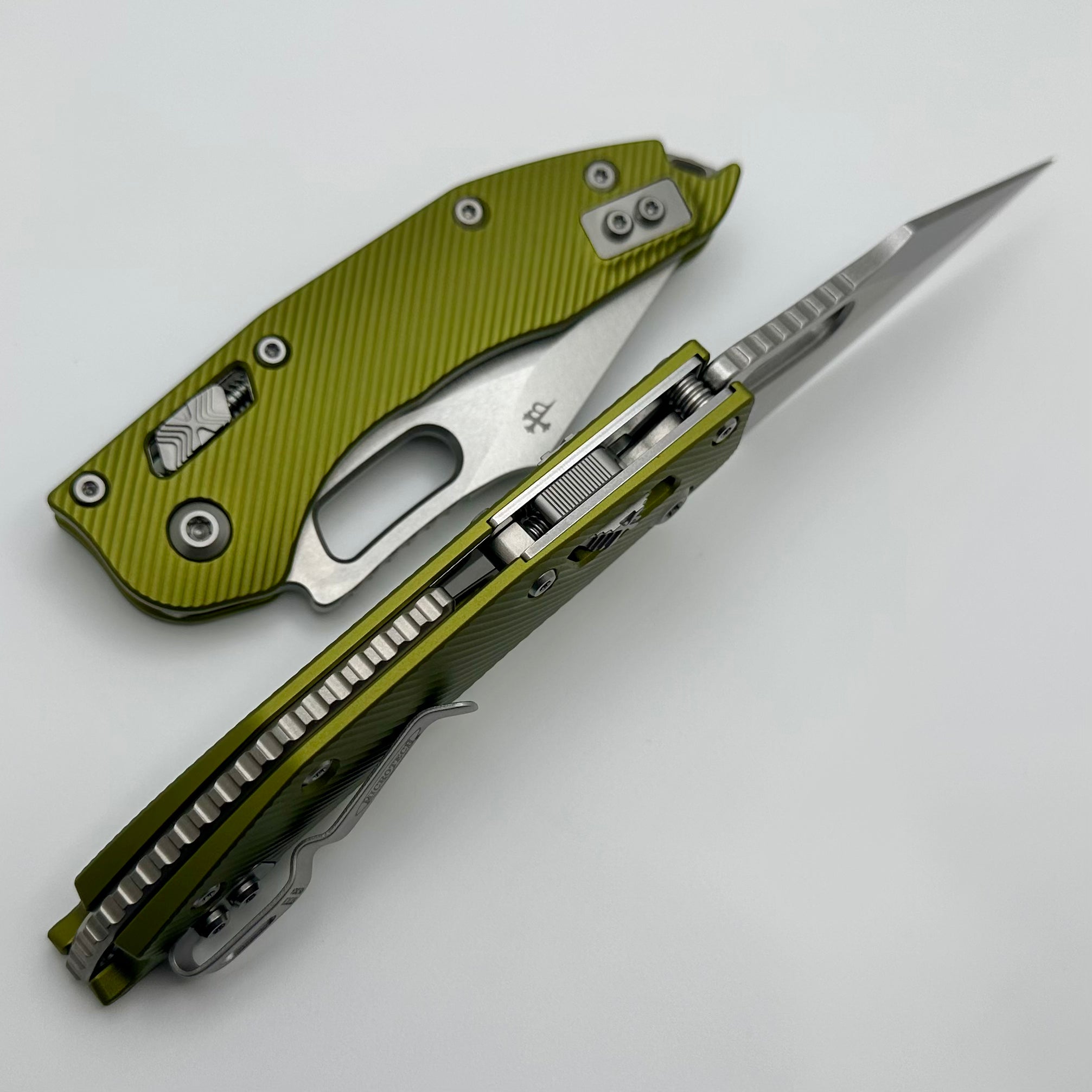 Microtech Knives Manual Stitch RAM LOK Fluted OD Green Aluminum Stonewash Standard & M390MK 169RL-10FLOD