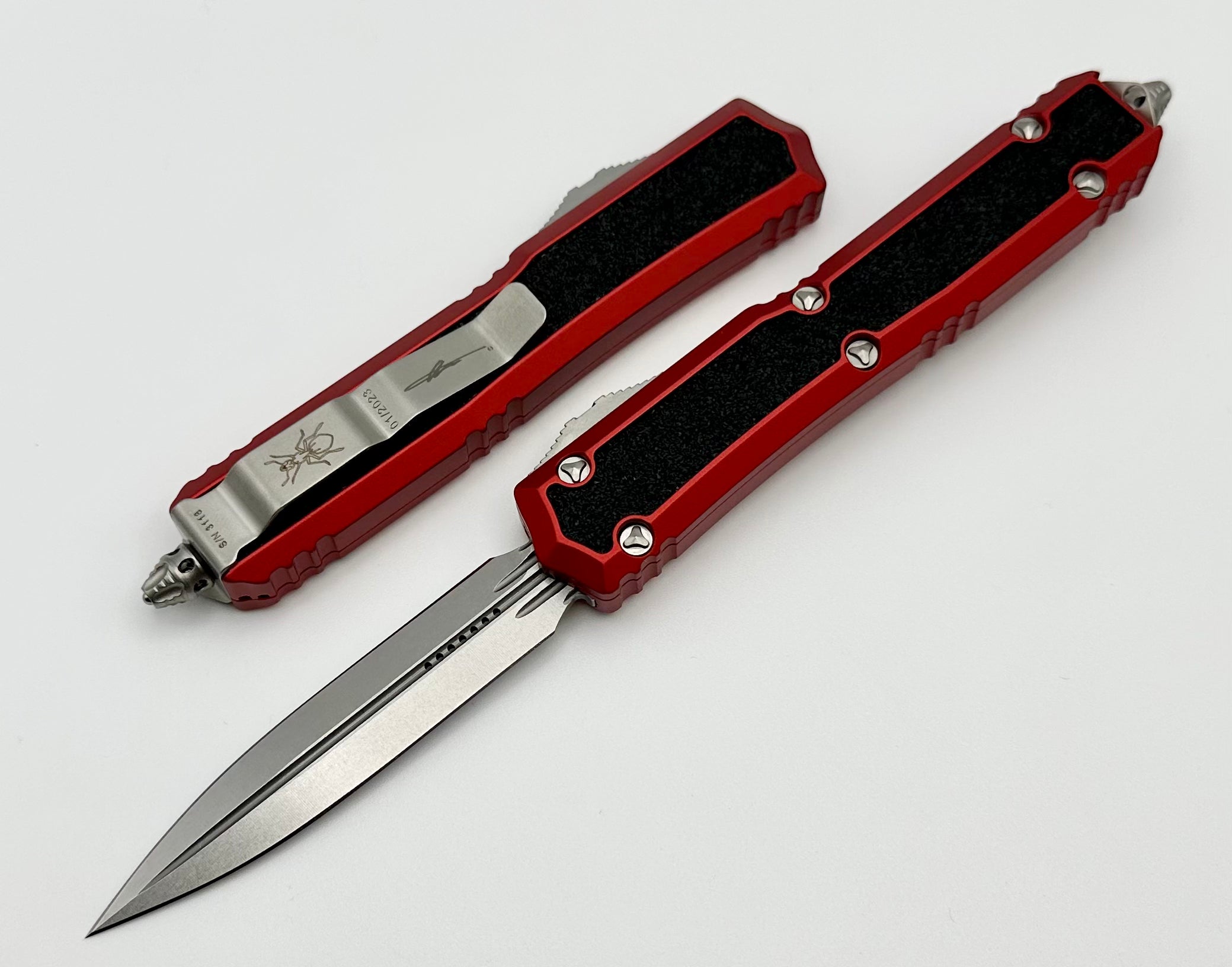 Microtech Makora Stonewash Double Edge & Red 206-10RDS