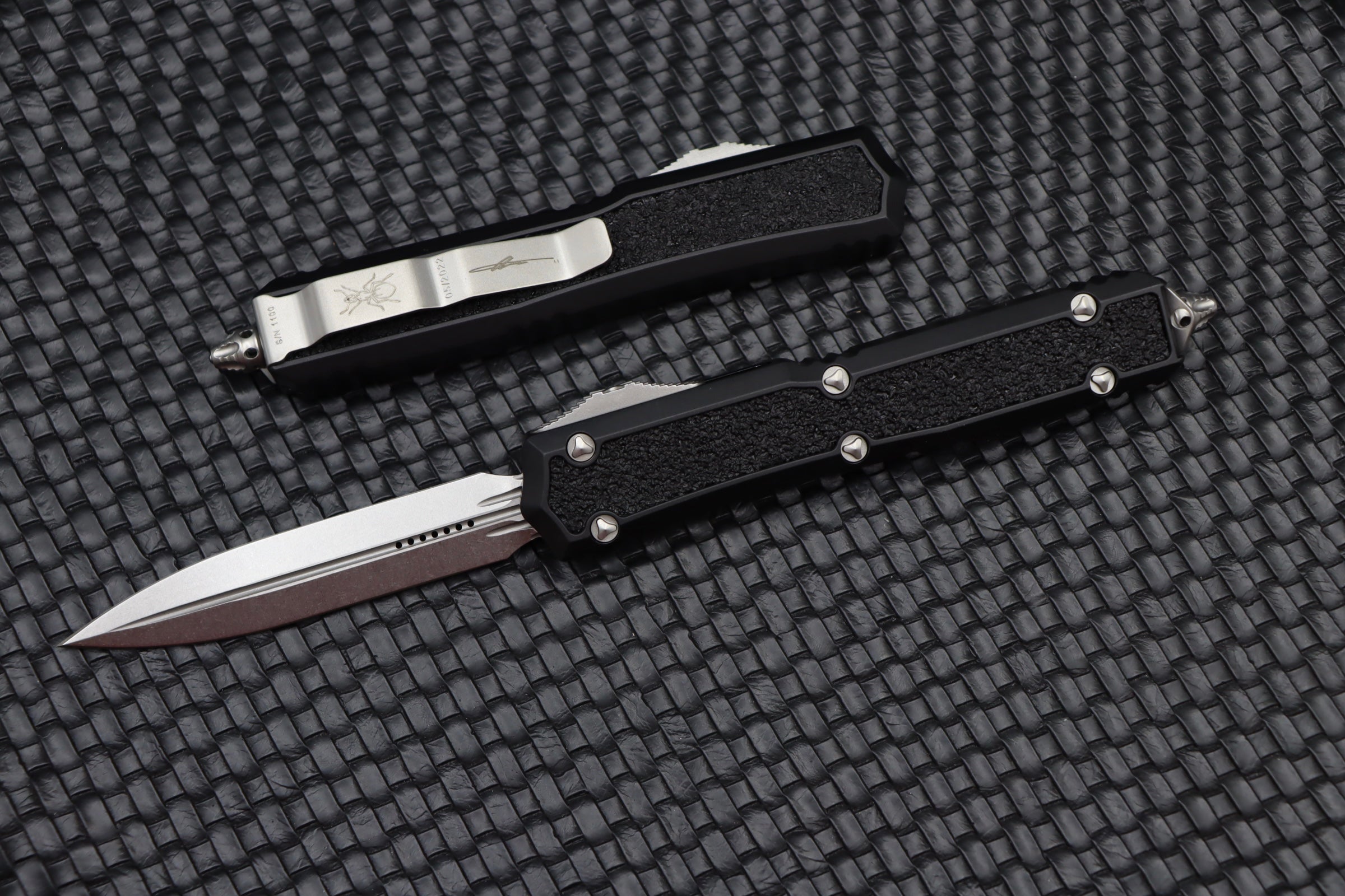 Microtech Makora Double Edge Stonewash & Black 206-10S