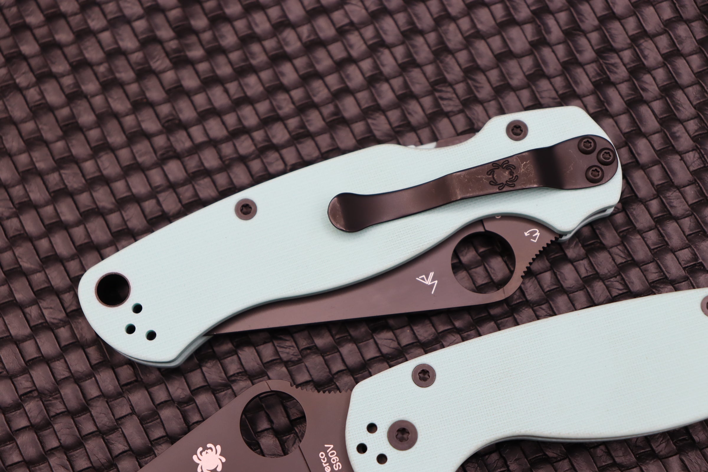 Spyderco Knives Paramilitary 2 PM2 Teal G-10 & DLC S90V C81GPTLBK2