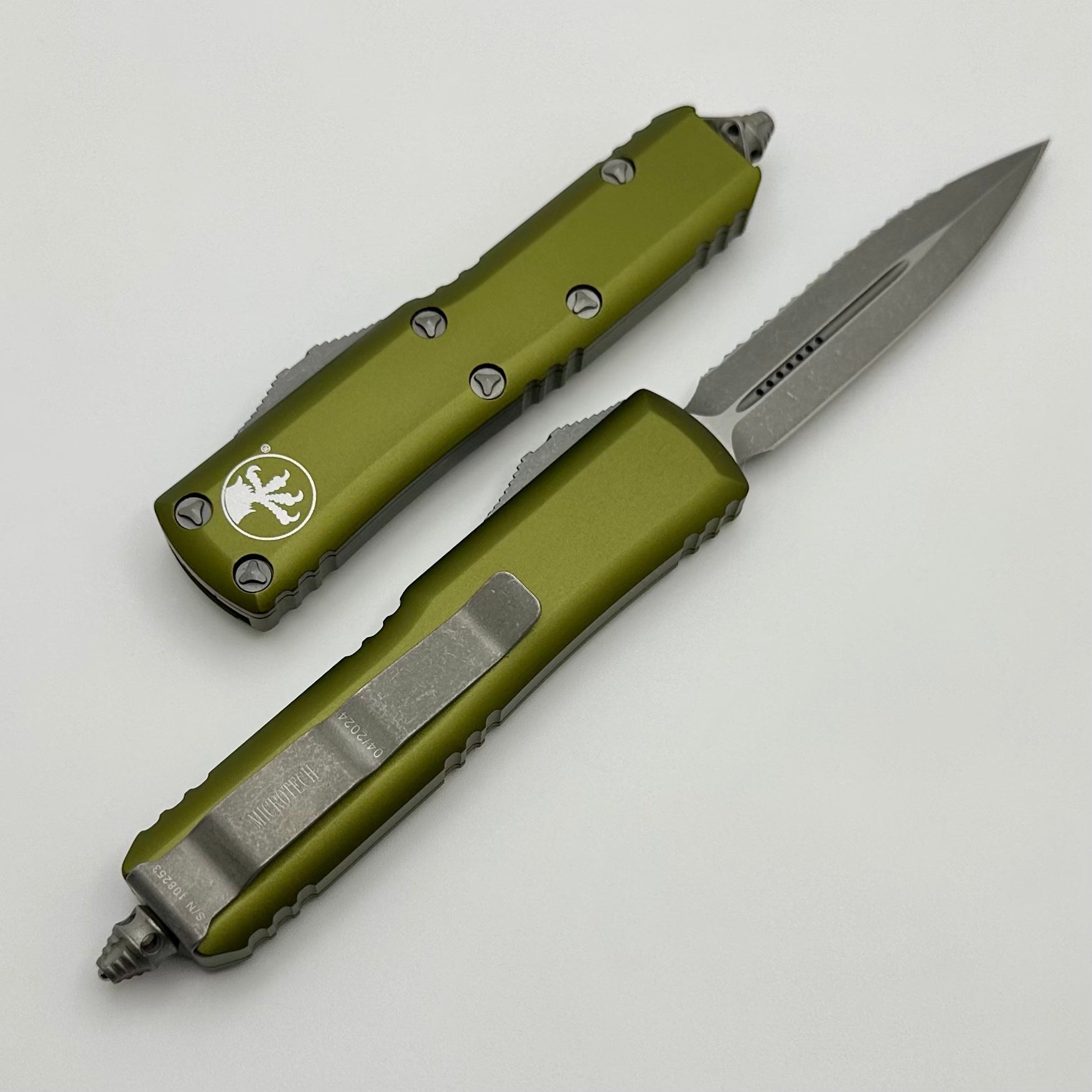 Microtech UTX-85 Double Edge Apocalyptic Full Serrated & OD Green 232-12APOD