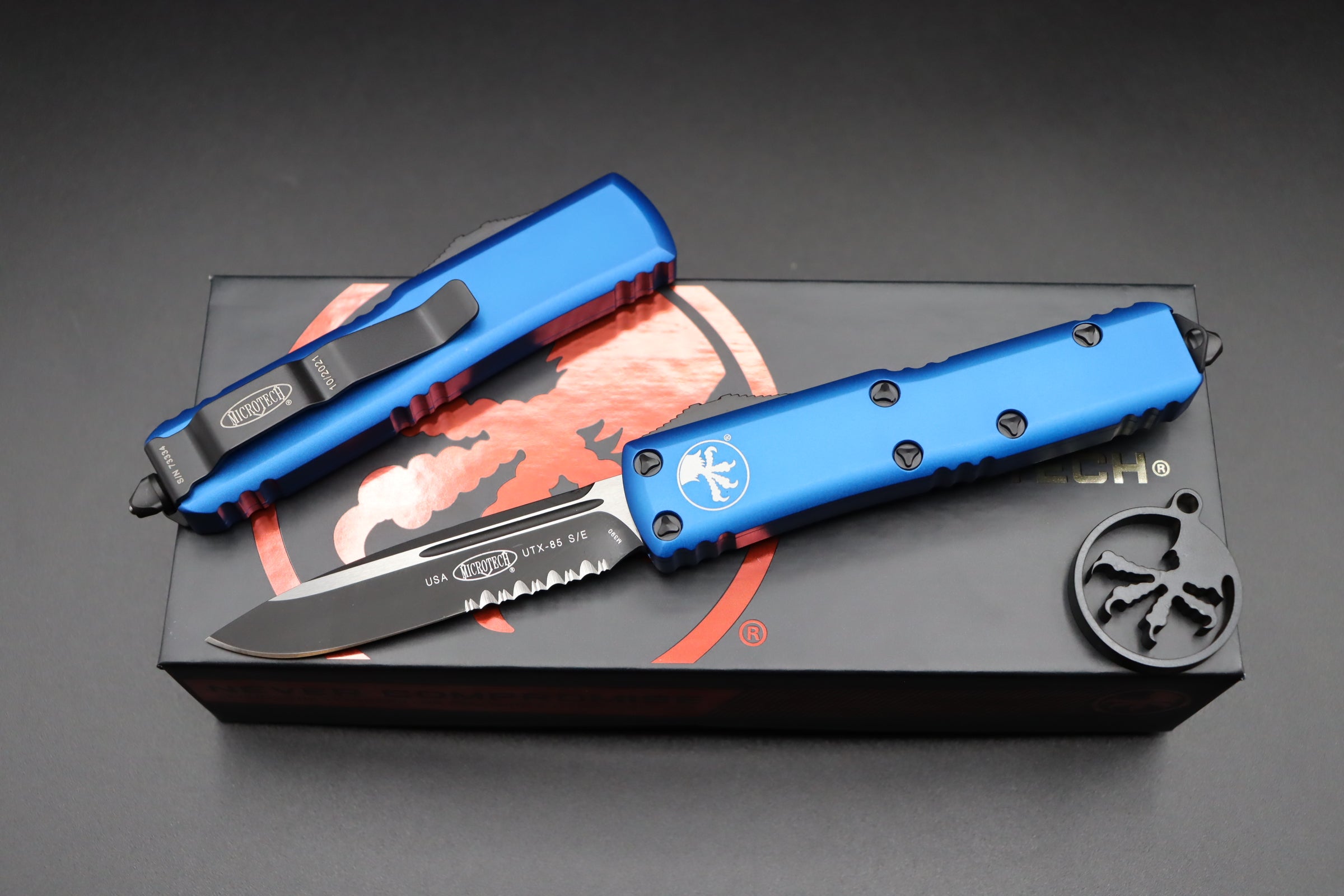 Microtech UTX-85 S/E Black P/S Blue 231-2BL