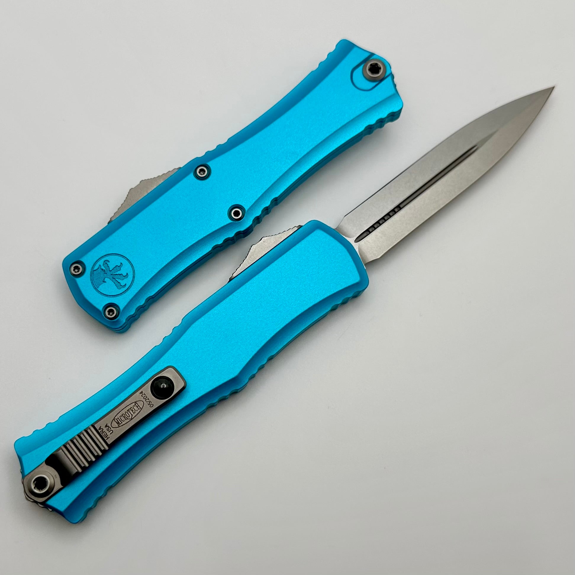 Microtech Knives Mini Hera Stonewash Double Edge M390MK w/ Turquoise Handle 1702M-10TQ