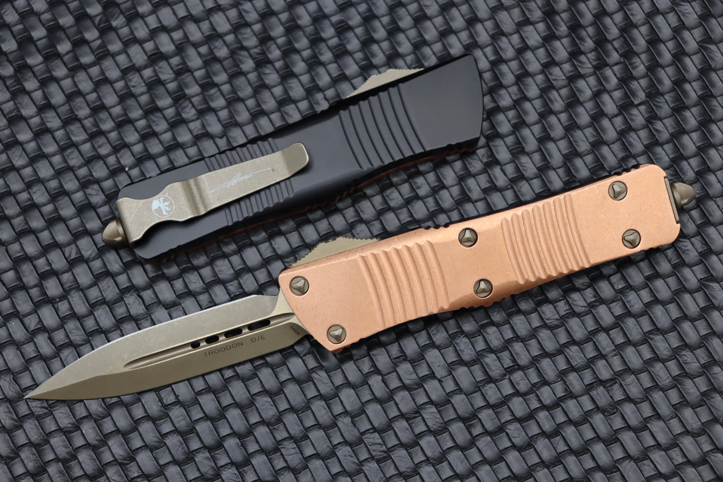 Microtech Troodon Bronze Double Edge & Copper Top Signature Series 138-13APCPS