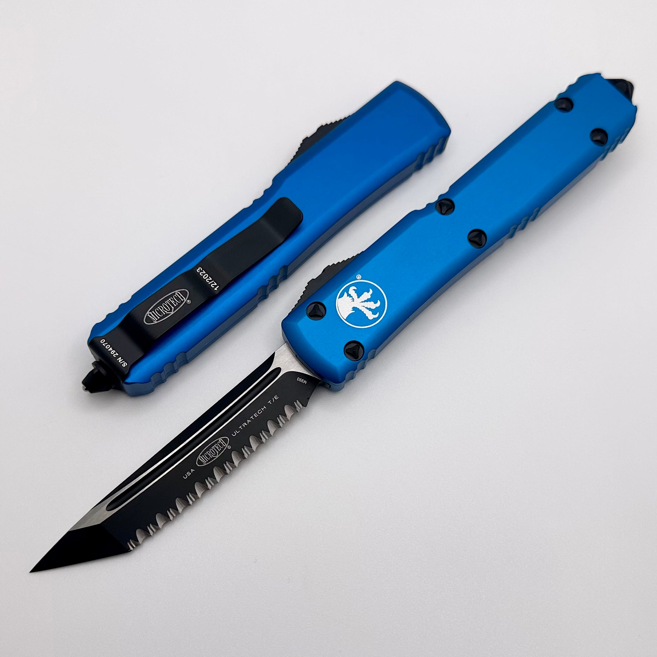 Microtech Ultratech Tanto Black Full Serrated & Blue 123-3BL