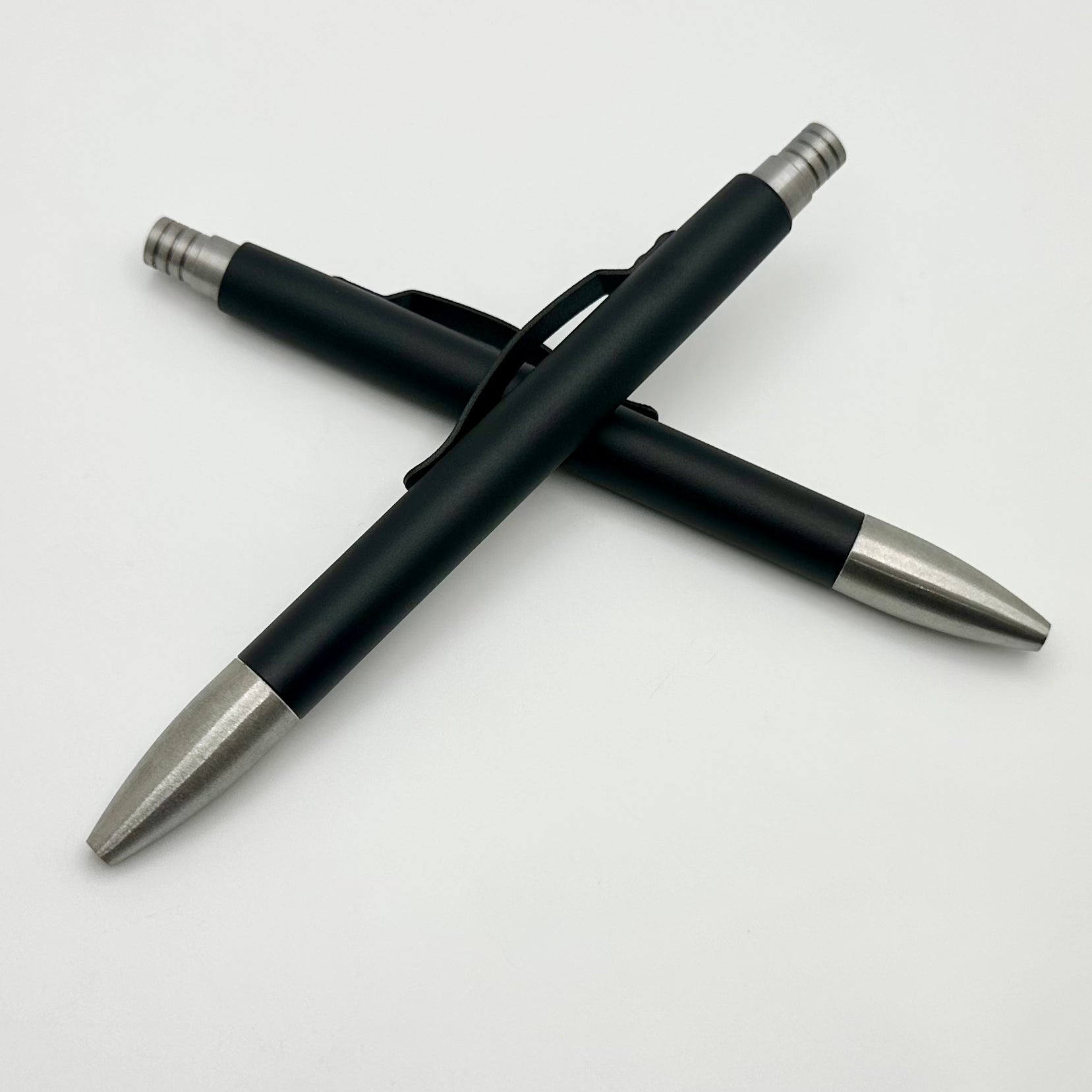 Tuff Writer Retro Click Pen w/ Black Aluminum Barrel Initiator Run