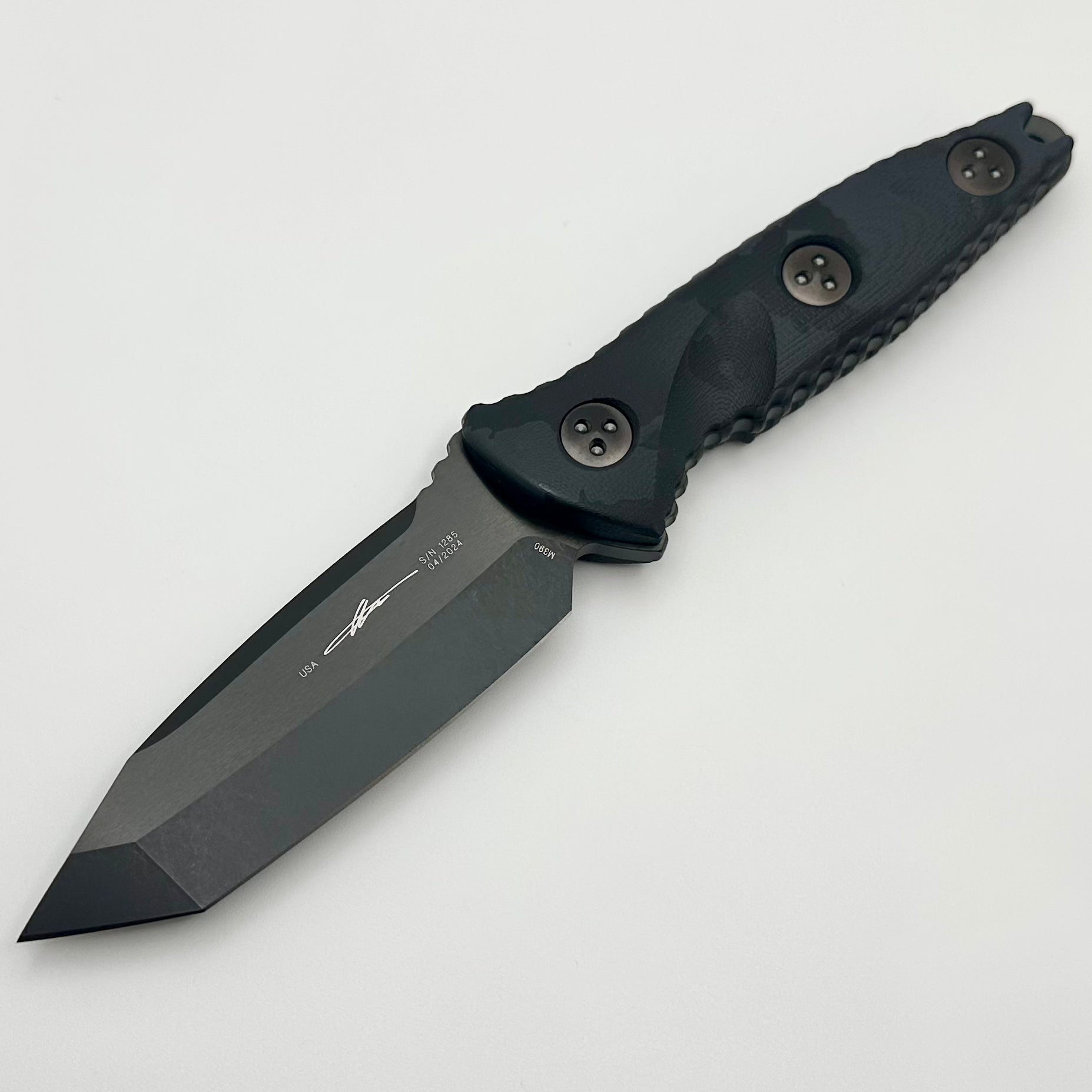 Microtech Socom Alpha Mini Tanto Black DLC & Urban Camo Handles Signature Series 114M-1DLCTUCS