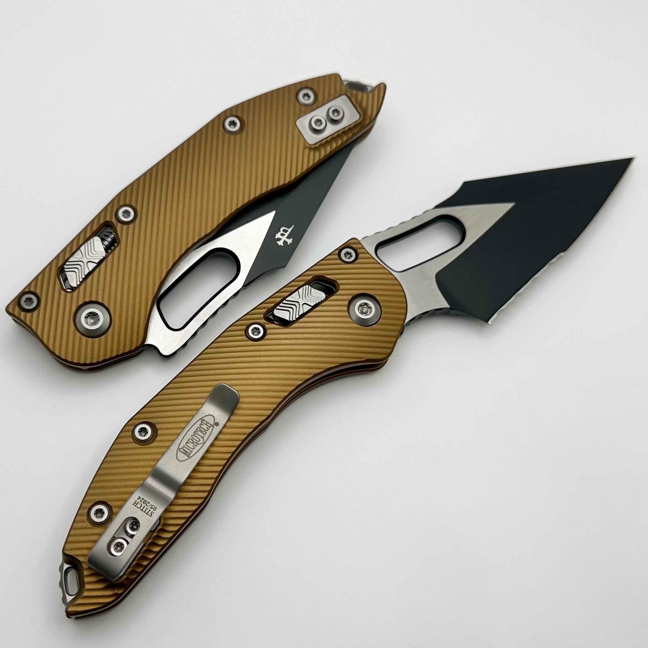 Microtech Knives Manual Stitch RAM LOK Fluted Tan Aluminum & Two Tone Black Partial Serrated M390MK 169RL-2FLTA