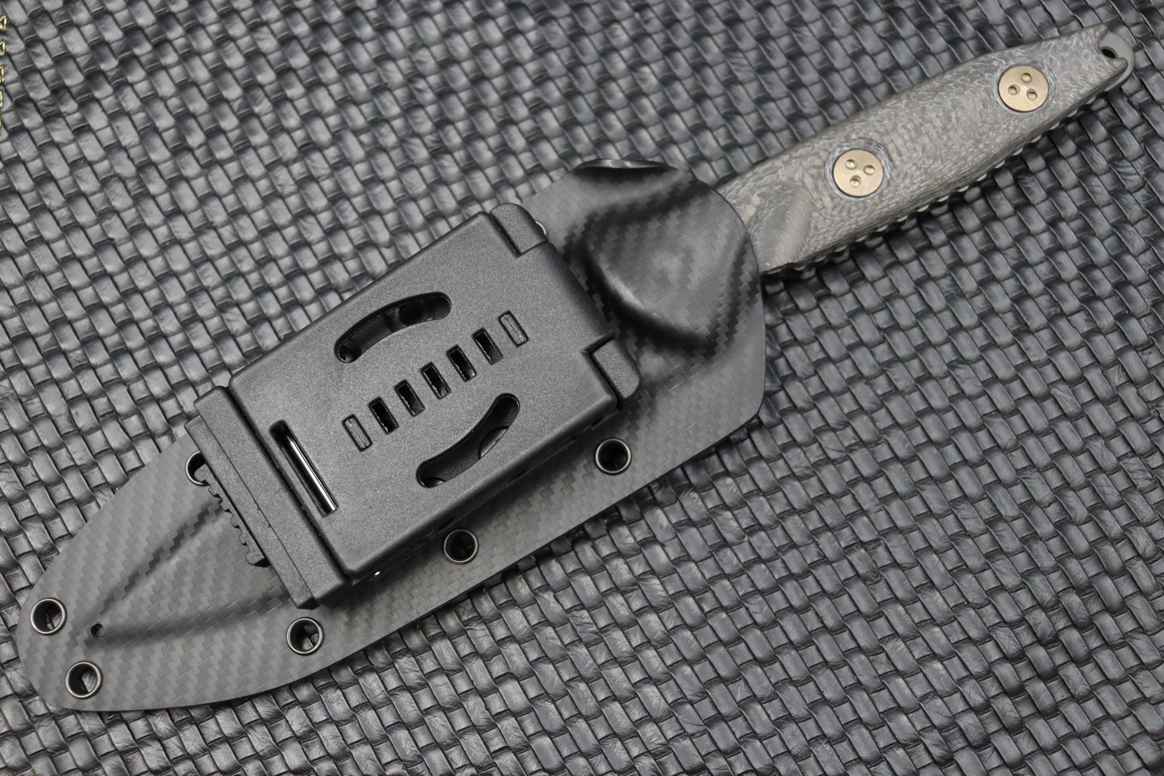 Microtech Socom Alpha S/E DLC & Carbon Fiber 113-1DLCCFS