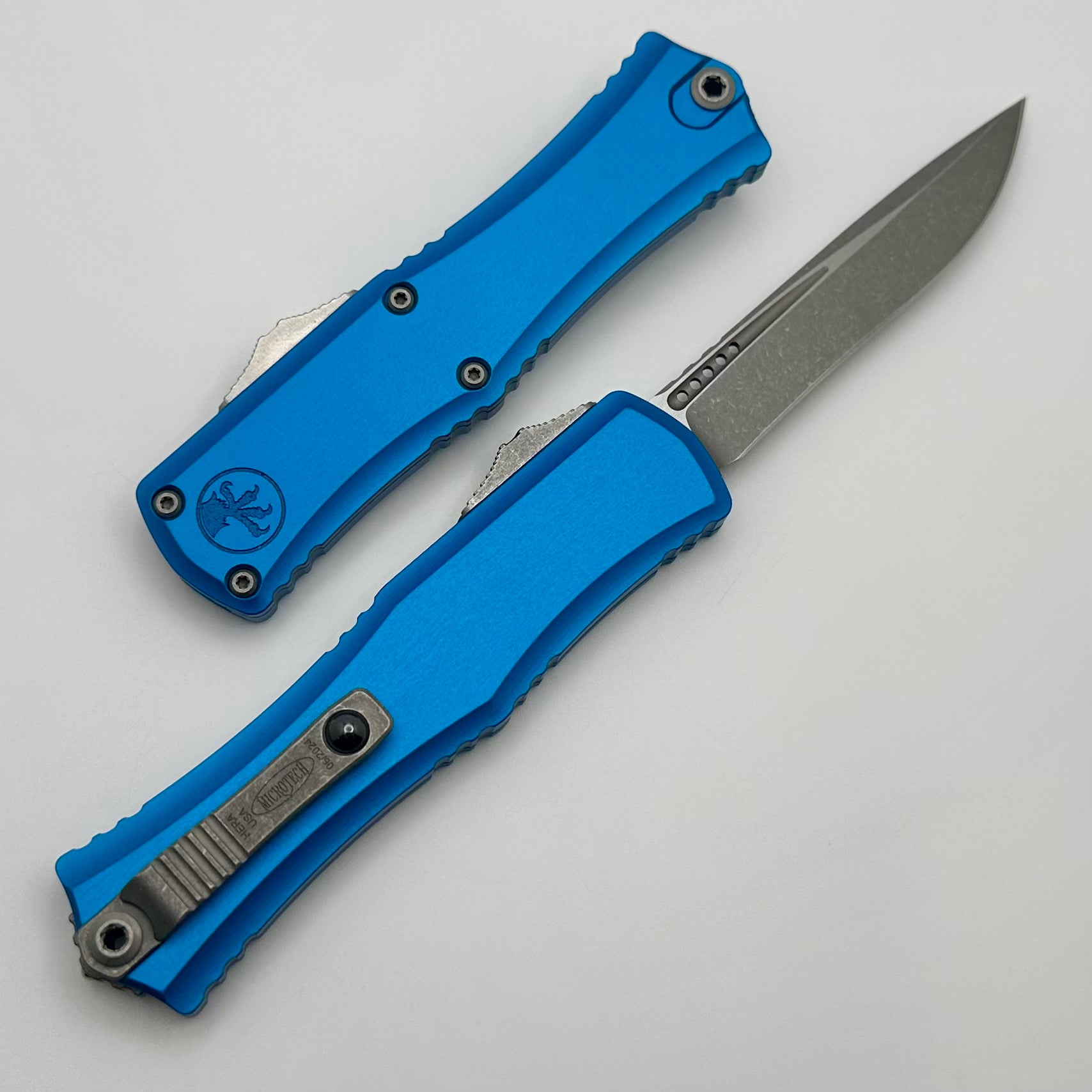 Microtech Knives Mini Hera Apocalyptic Recurve M390MK w/ Blue Handle 1705M-10APBL