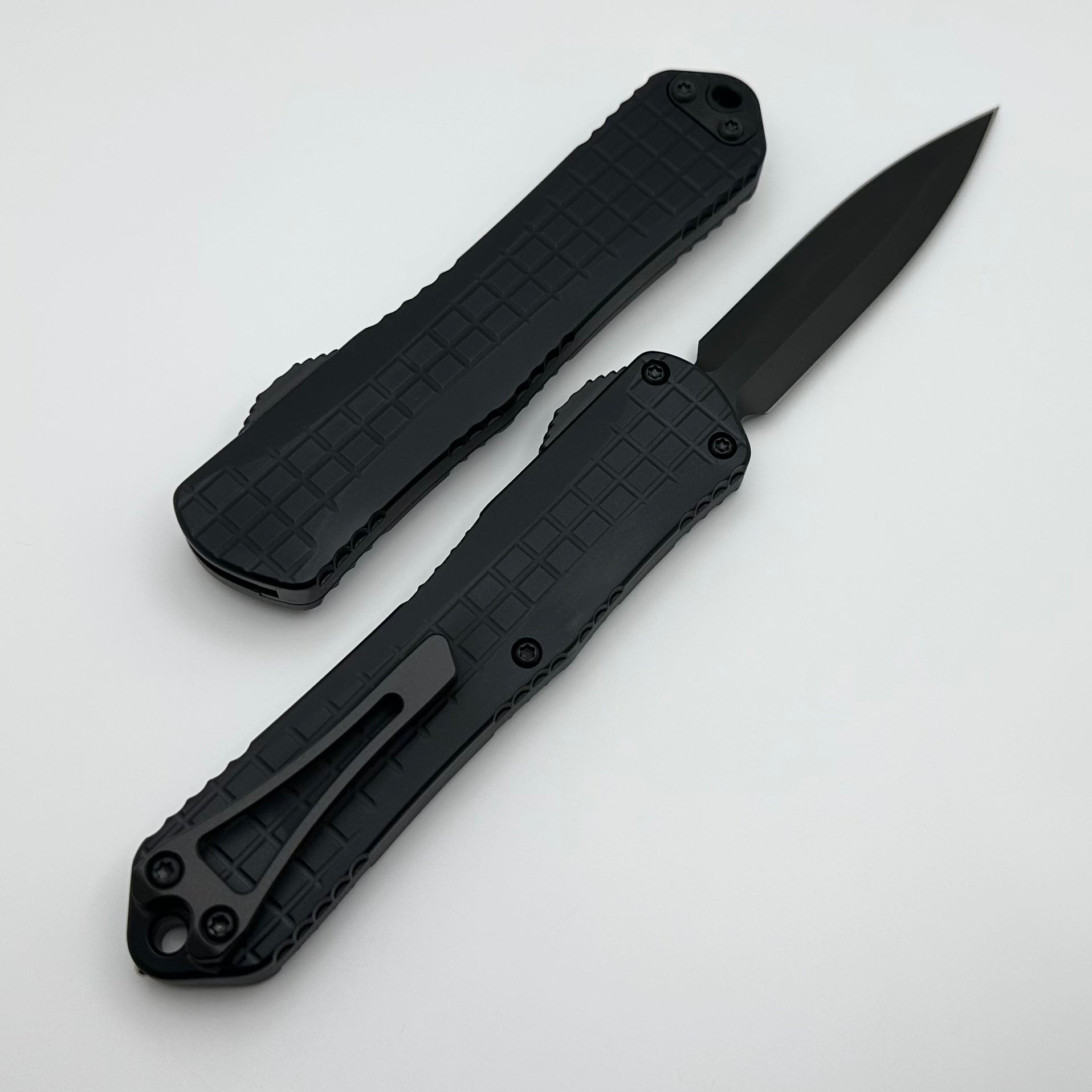 Heretic Knives Manticore E Black Tactical Grenade Grip w/ DLC D/E MagnaCut H028F-6A-T