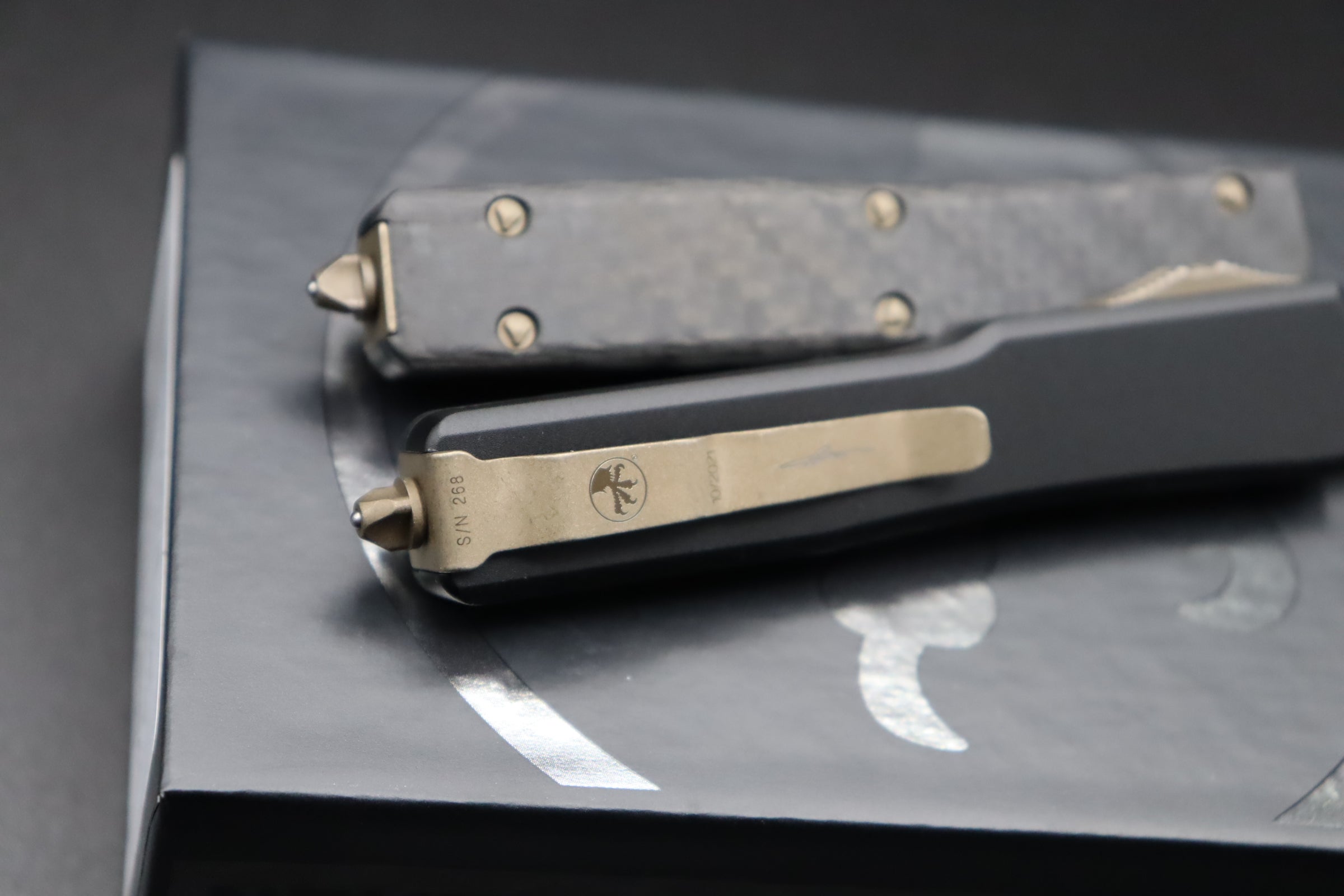 Microtech UTX-70 T/E Bronze Apocalyptic Carbon Fiber 149-13APCFS