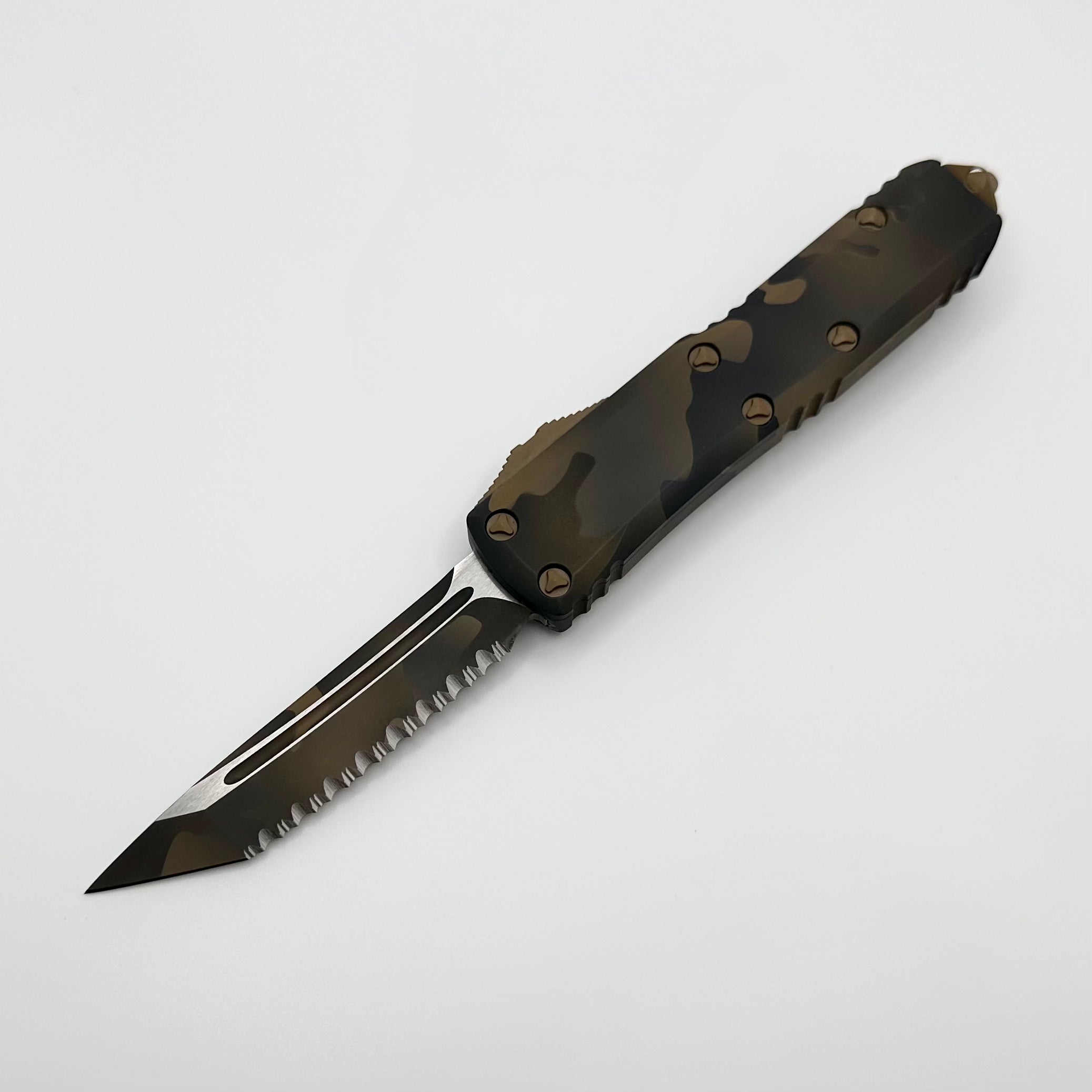 Microtech UTX-85 Tanto T/E Fully Serrated Coyote Camo 233-3CCS PRE OWNED