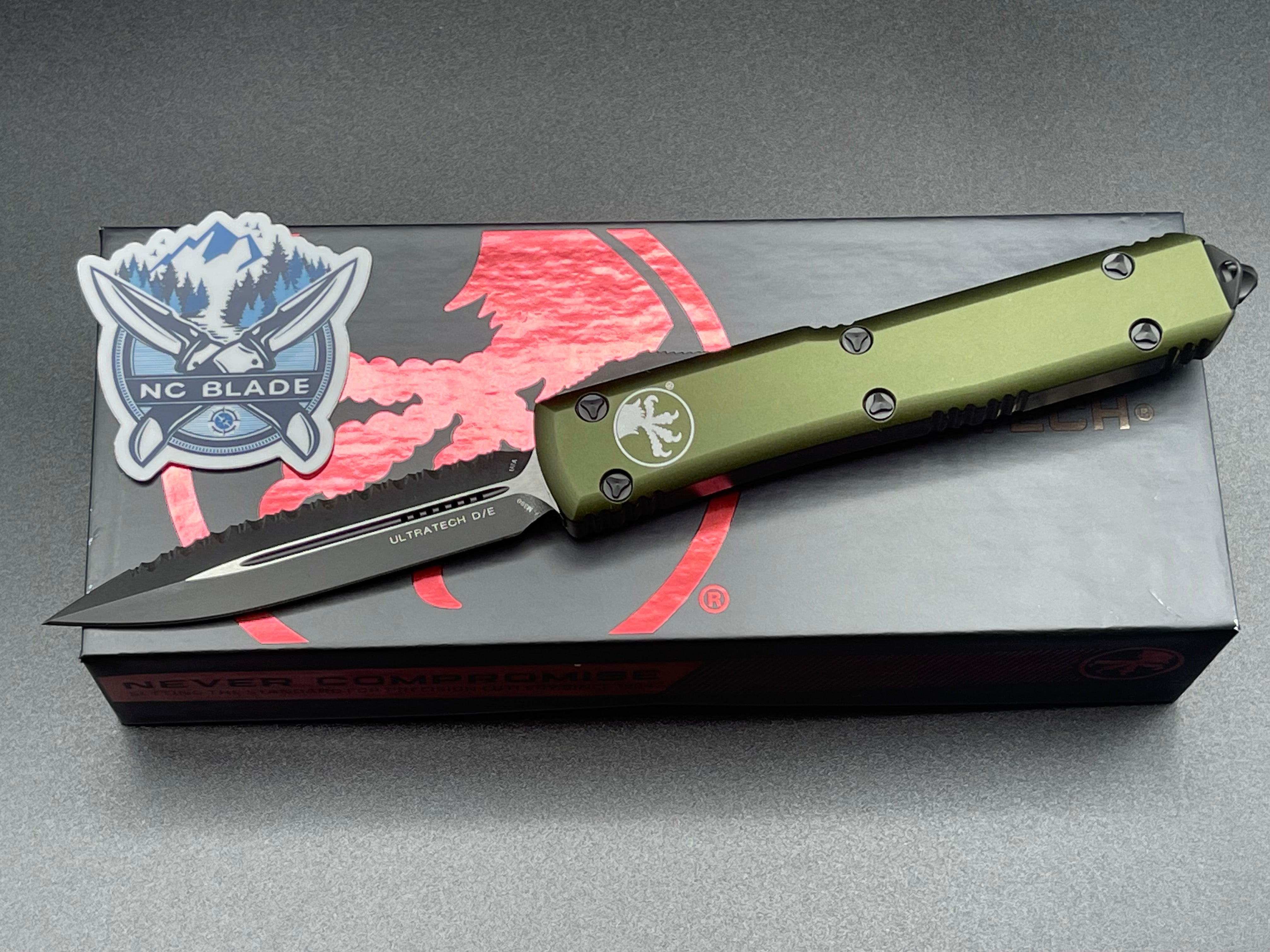 Microtech Ultratech Black Double Edge Black Full Serrated & OD Green 122-3OD