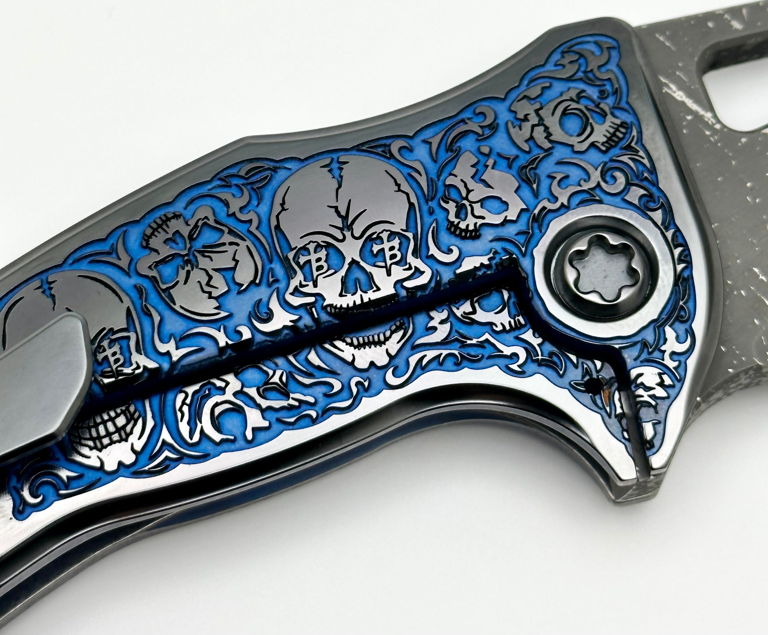 Borka Blades Mike Bond Shylock Blue/Black Hula Skulls & Guru Compound Grind