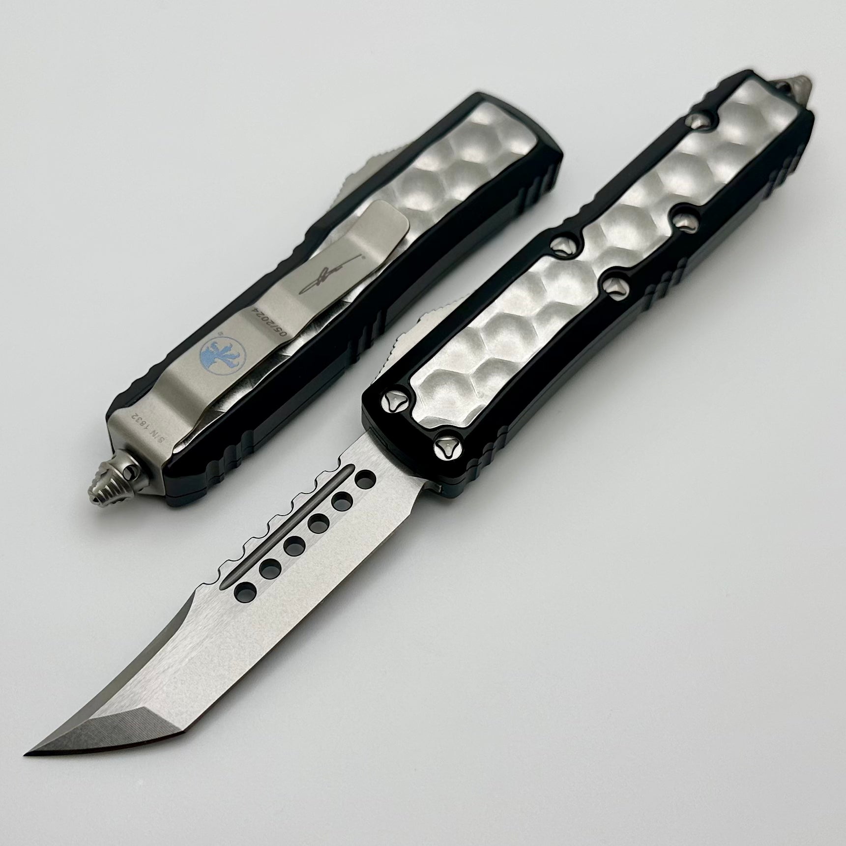 Microtech Daytona Hellhound Stonewash Standard w/ Bubble Inlays Signature Series 126H-10BIS