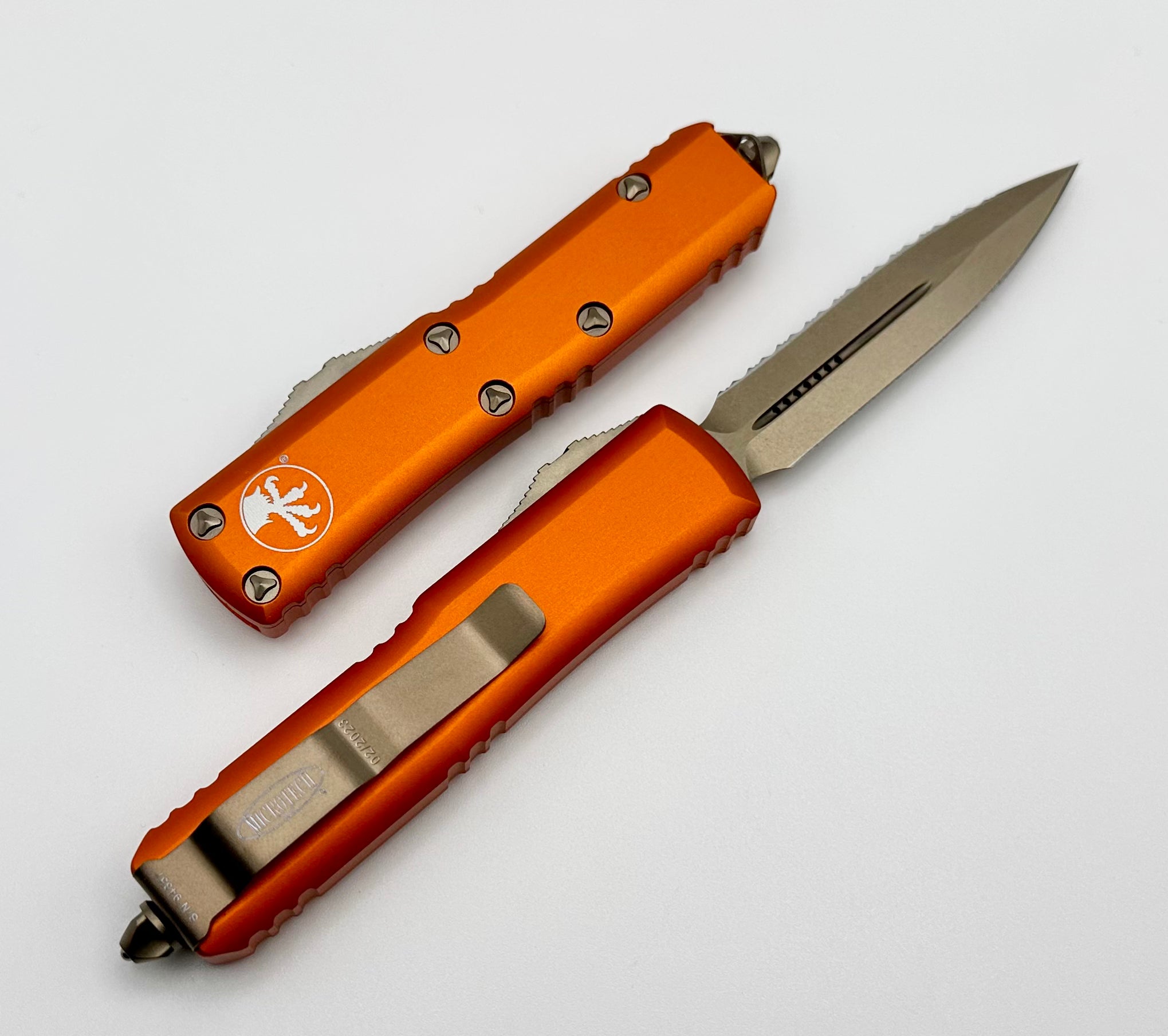 Microtech UTX-85 Double Edge Bronze Full Serrated & Orange 232-15OR