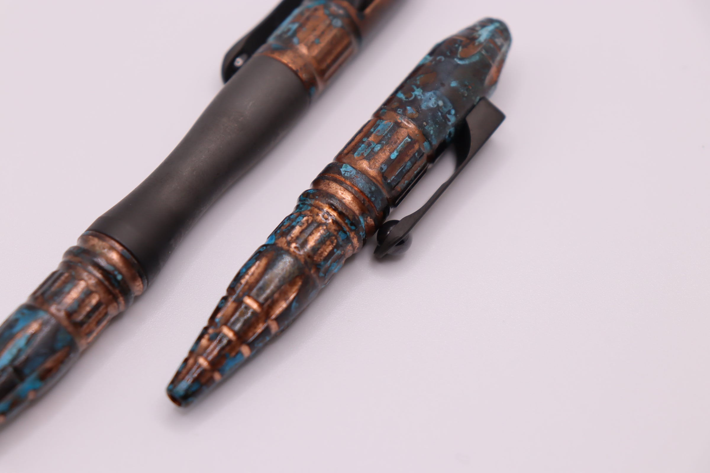 Heretic Knives Thoth Pen w/ Chemtima Tip/Tail & DLC Smooth Titanium Barrel/Clip/Bolt H038-DLC/CHEM