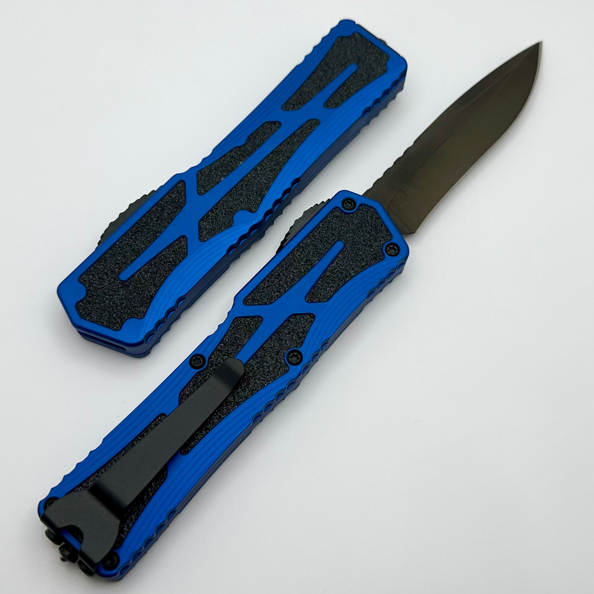 Heretic Knives Colossus DLC Recurve Magnacut & Blue Handle H042-6A-BLU