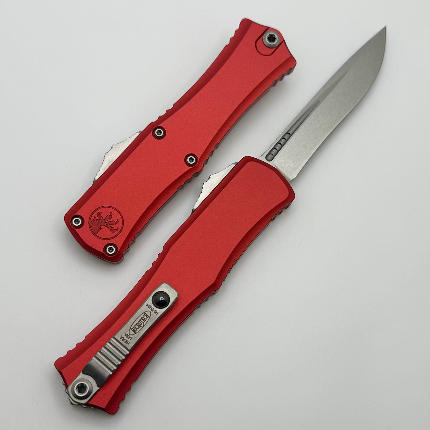 Microtech Knives Mini Hera Stonewash Recurve M390MK w/ Red Handle 1705M-10RD