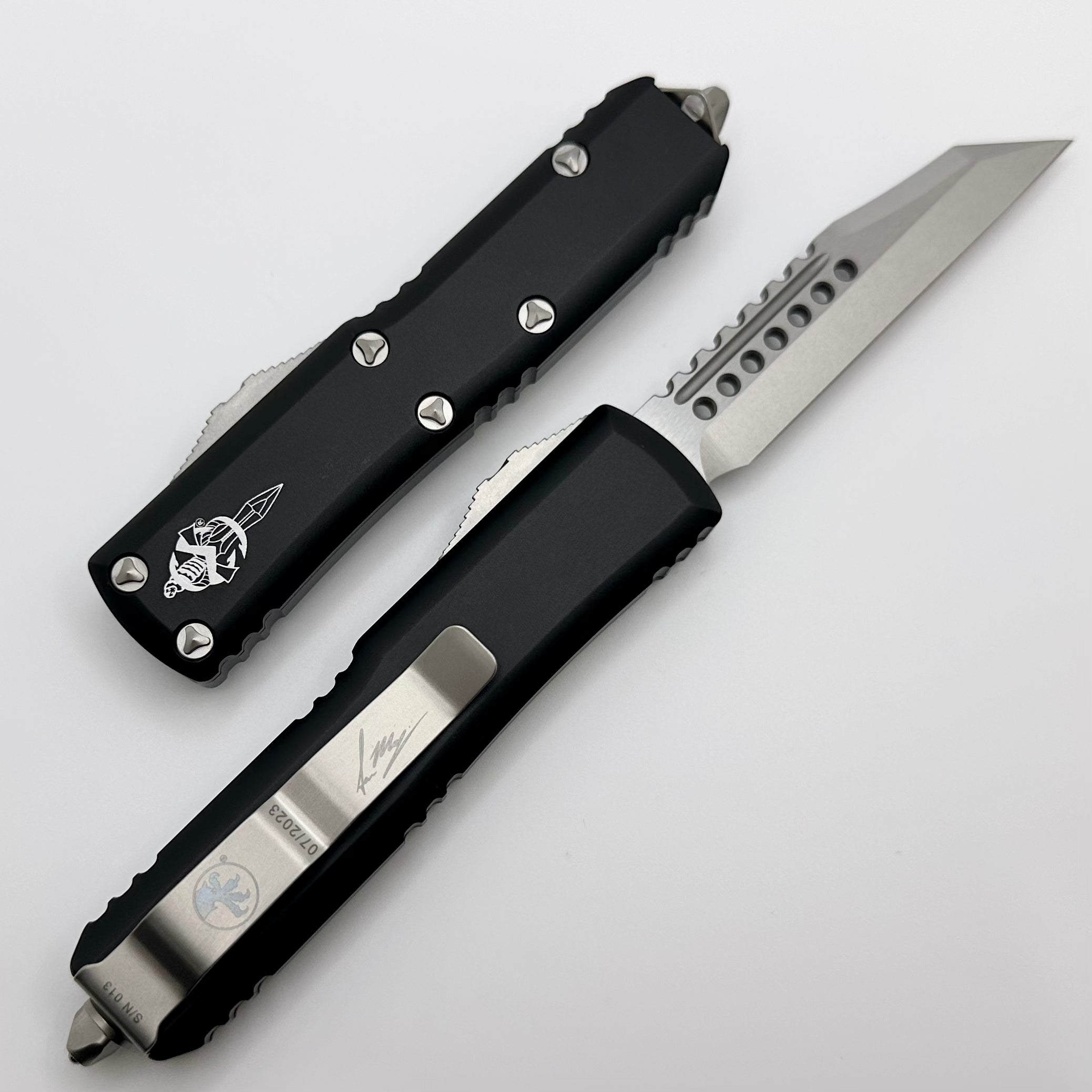 Microtech UTX-85 Warhound Stonewash Standard & Black 719W-10S