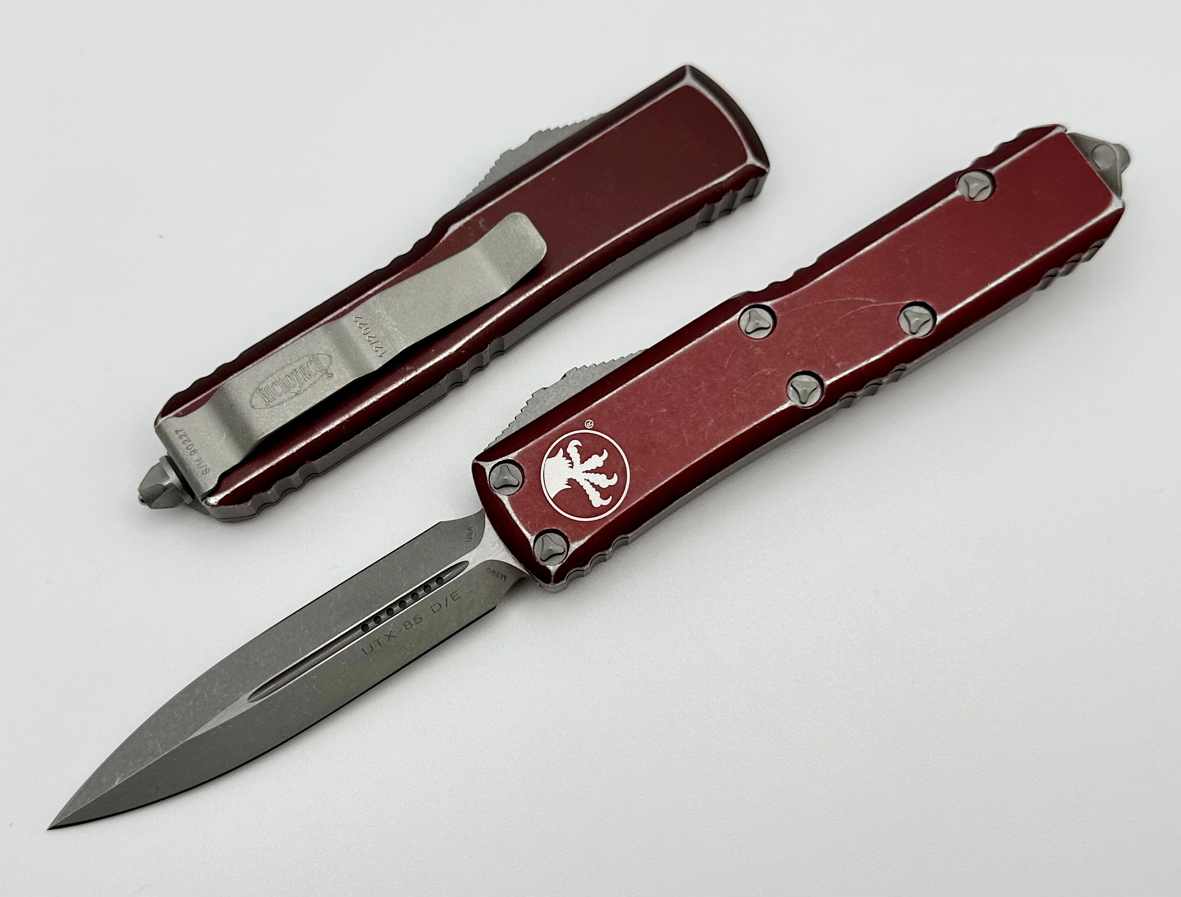 Microtech UTX-85 Double Edge D/E & Distressed Merlot 232-10DMR